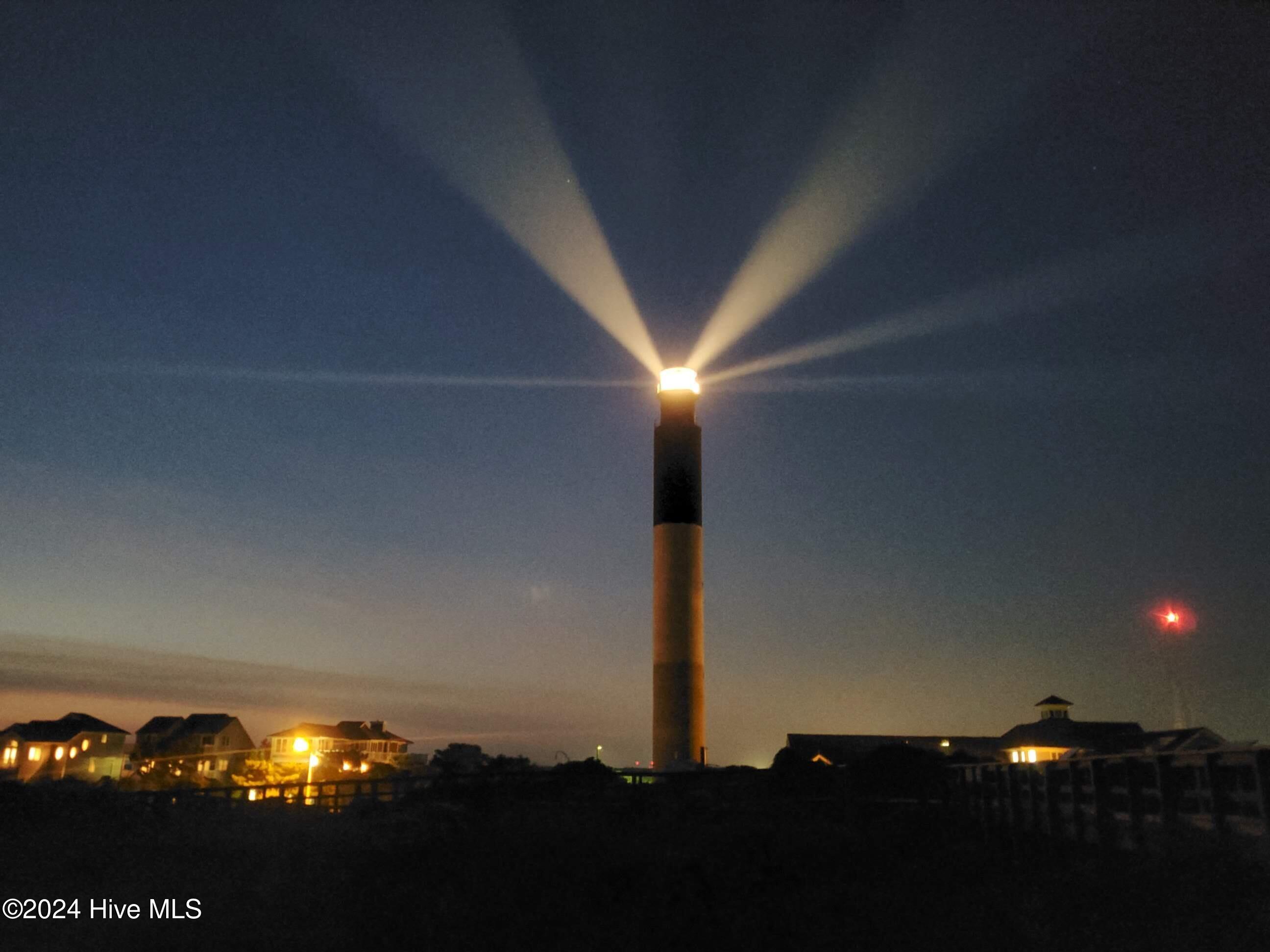 2318 W Dolphin Drive