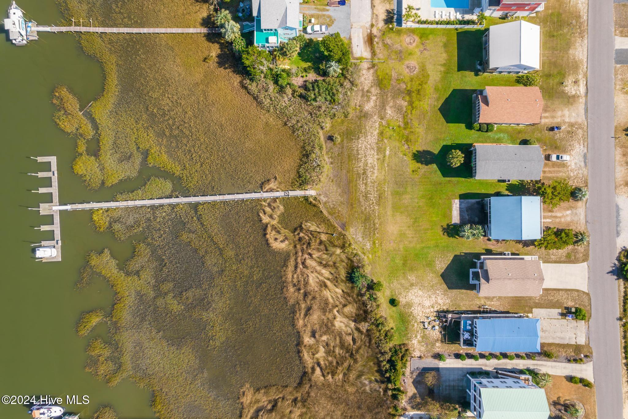 2318 W Dolphin Drive