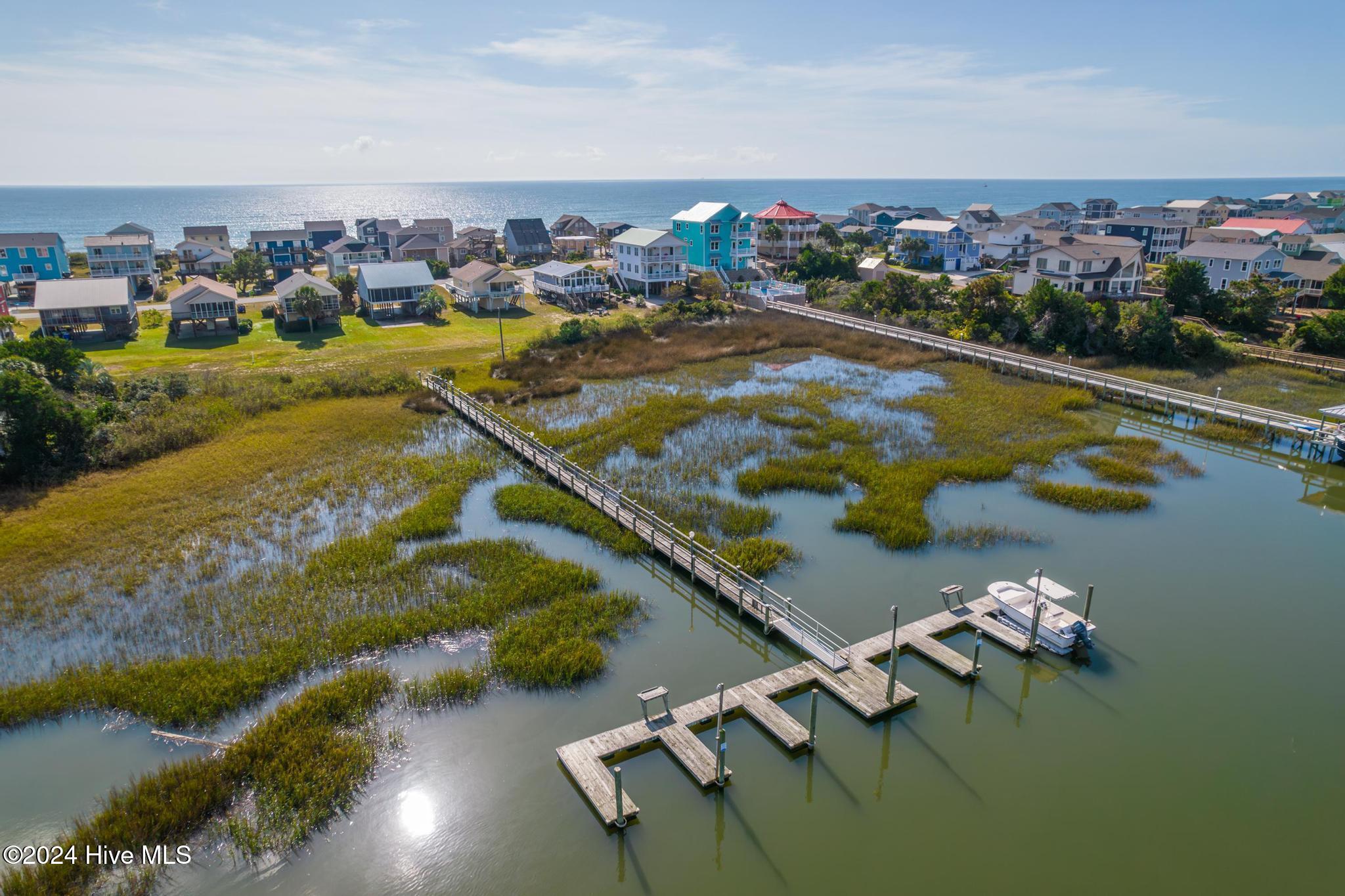 2318 W Dolphin Drive