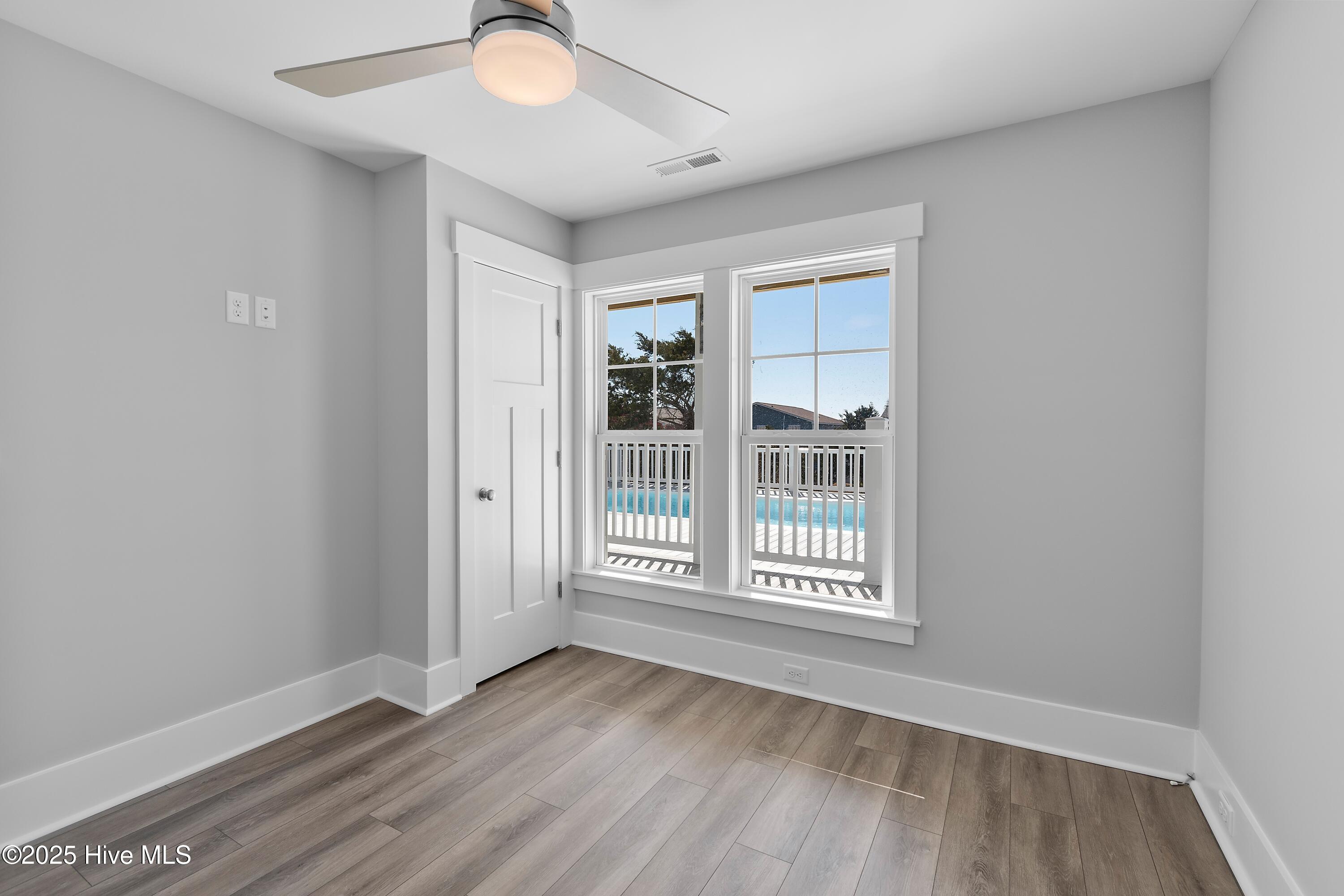 5513 E Pelican Drive