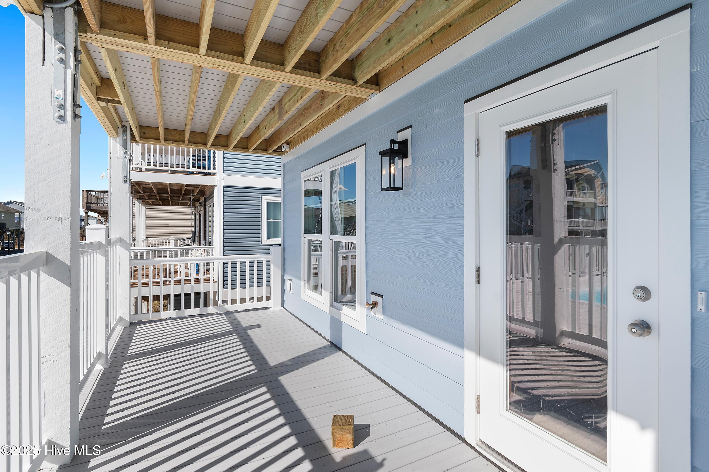 5513 E Pelican Drive