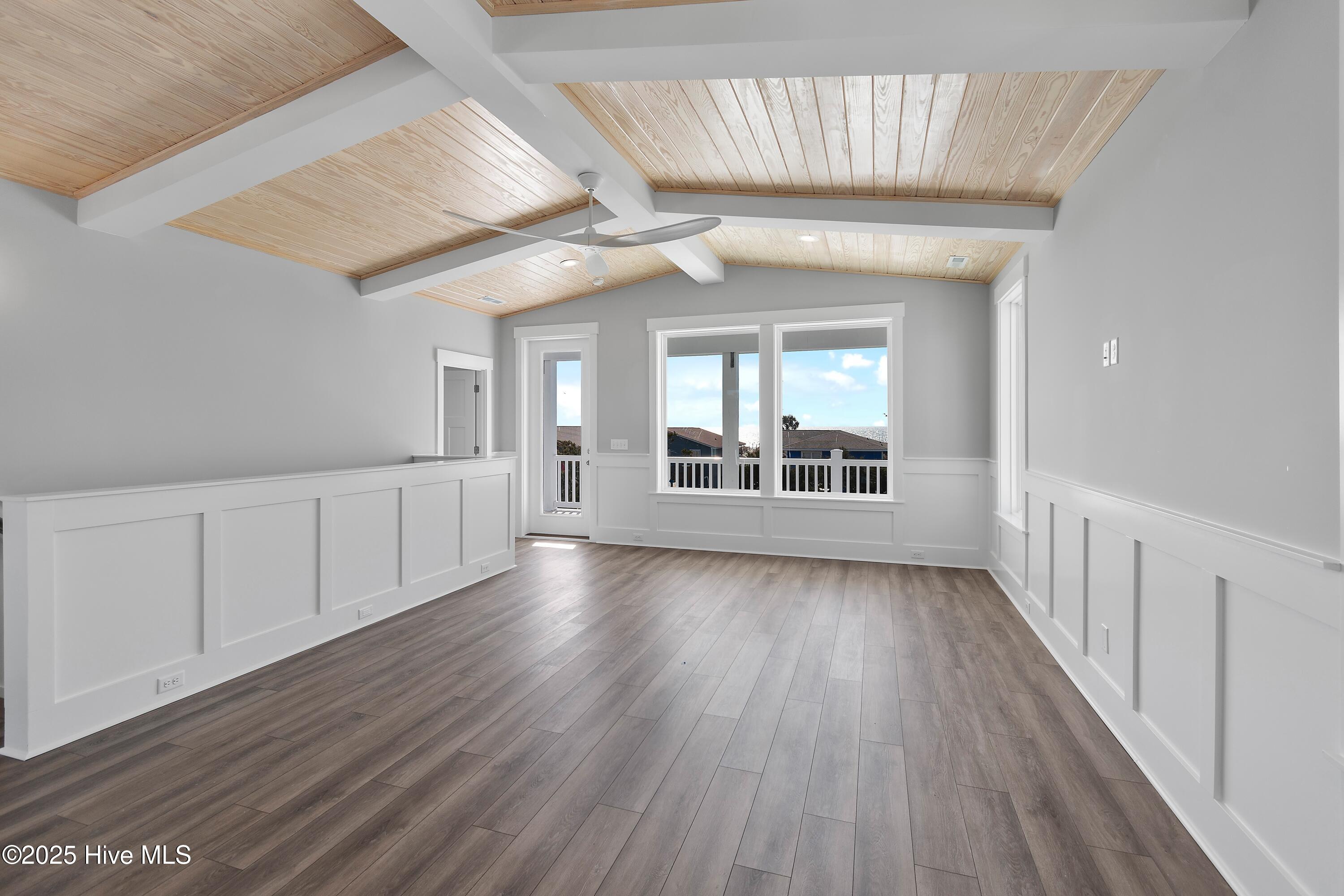 5513 E Pelican Drive