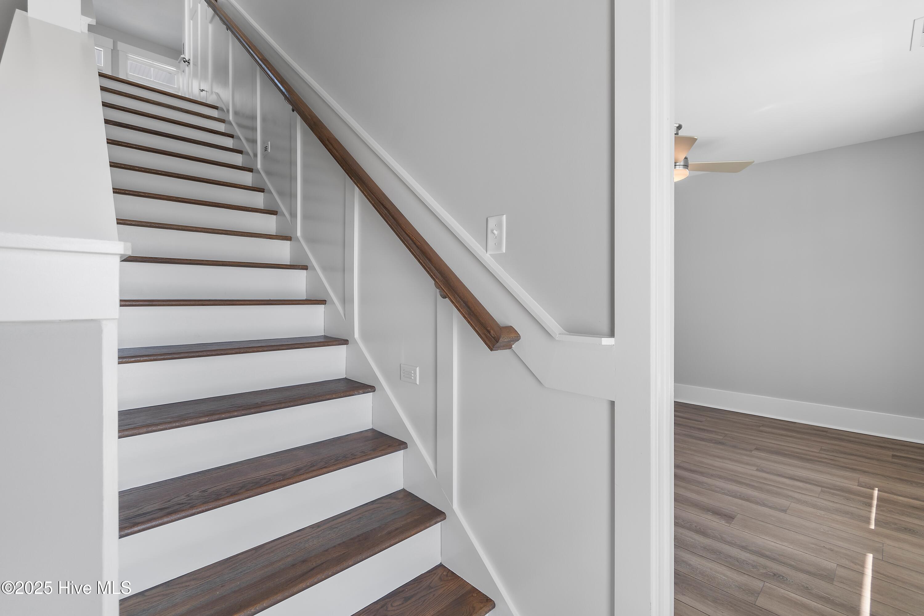 5513 E Pelican Drive