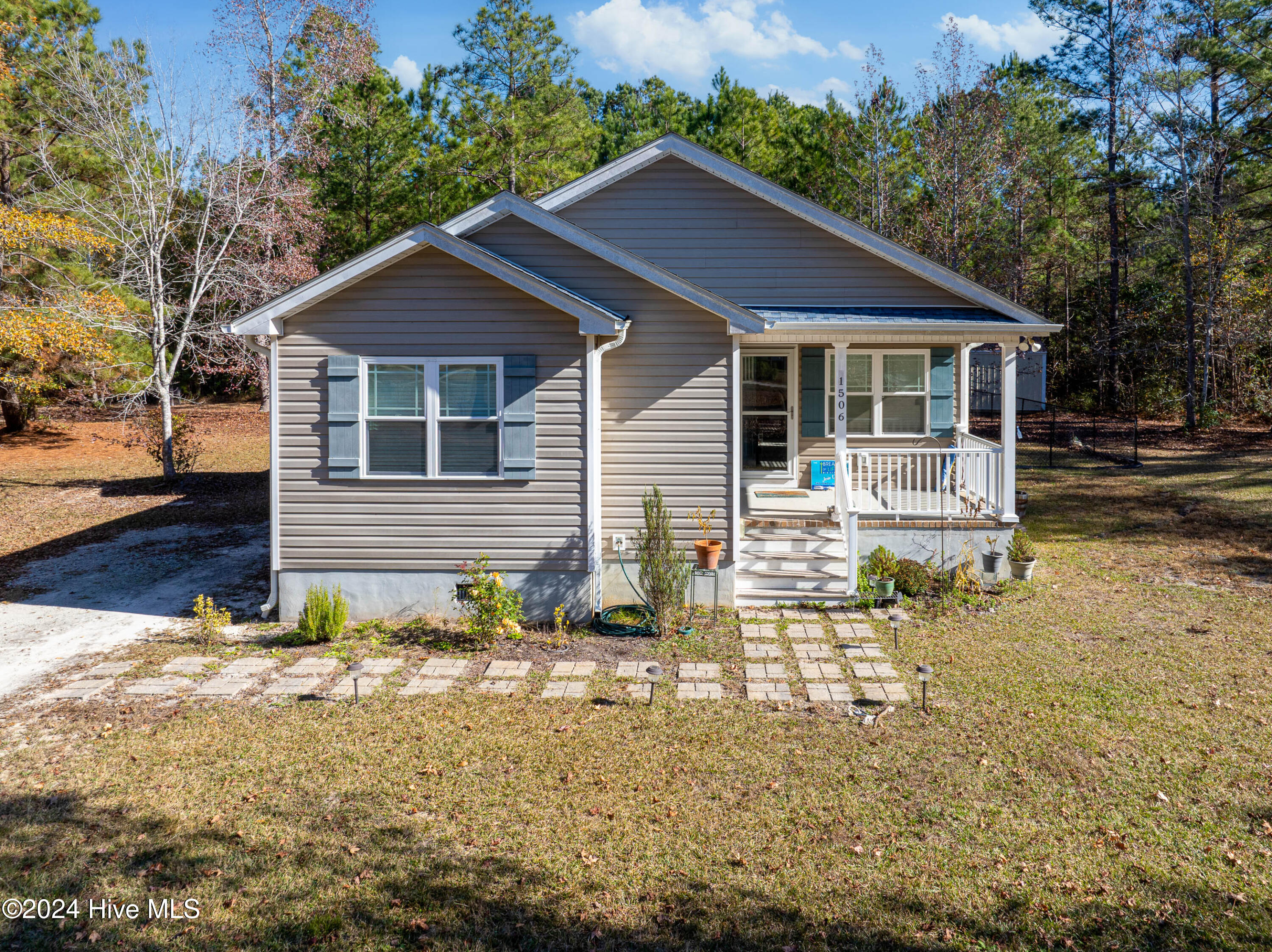 1506 Greenfield Road NW