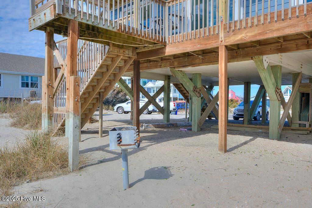 129 W Beach Drive
