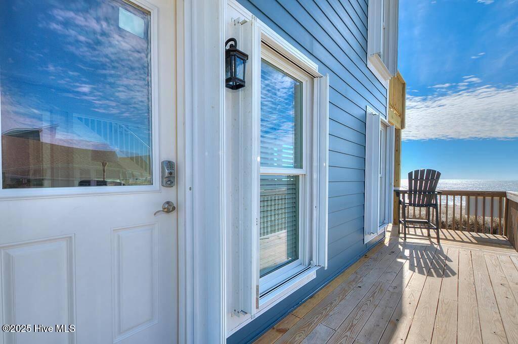 129 W Beach Drive