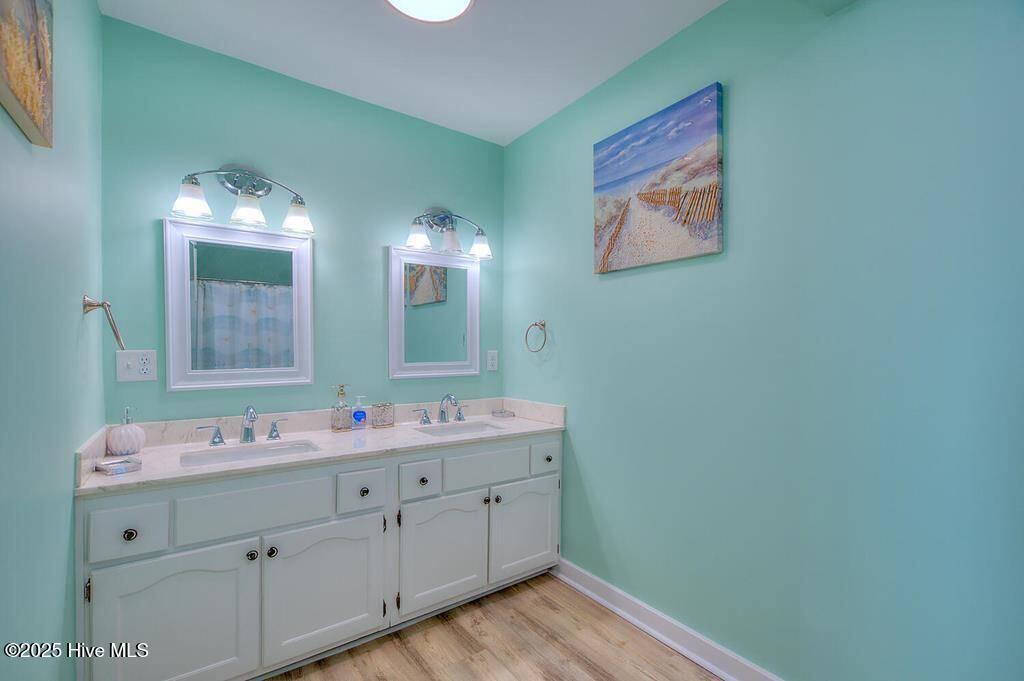 129 W Beach Drive