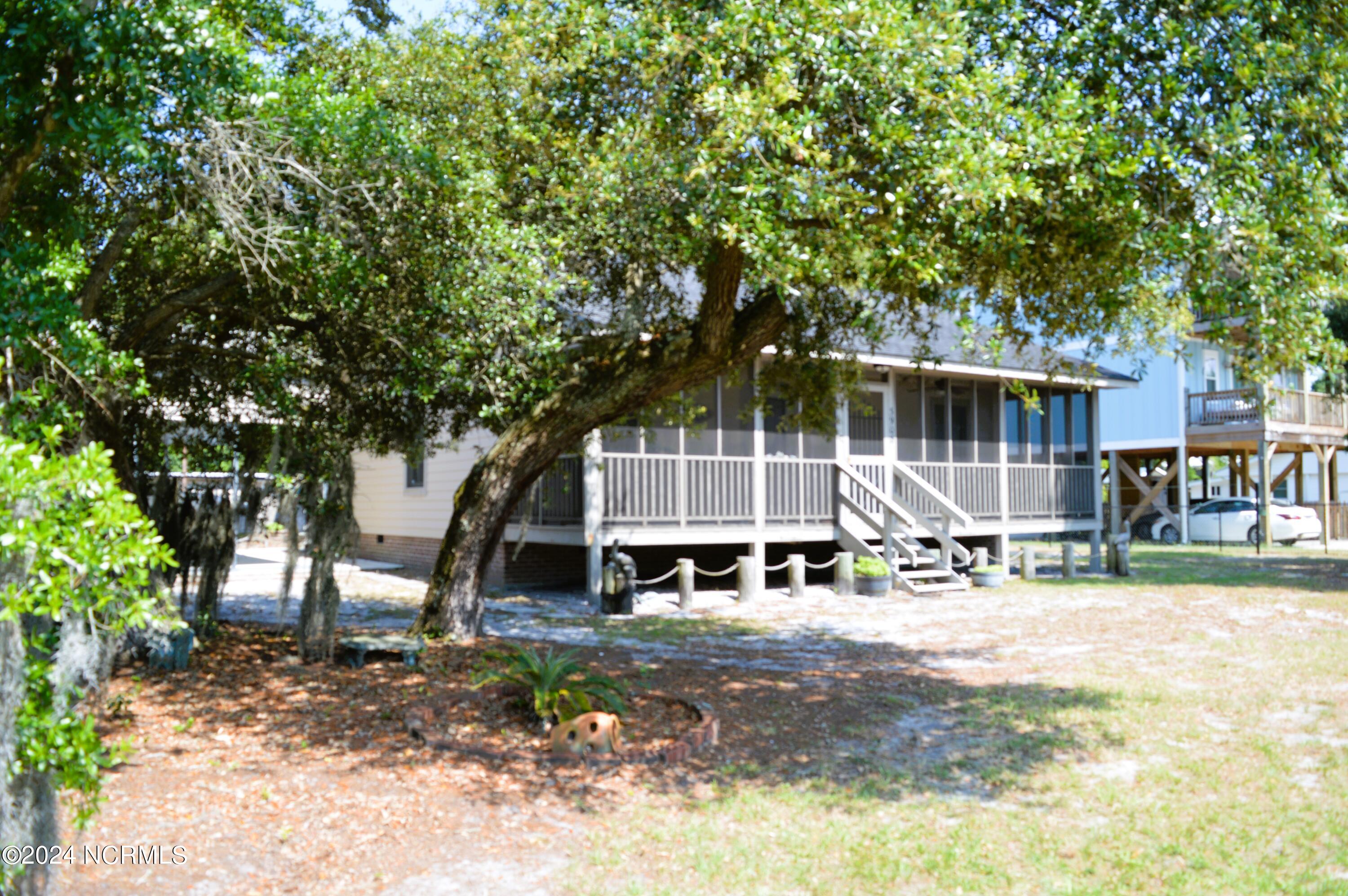 3908 Cross Street SE