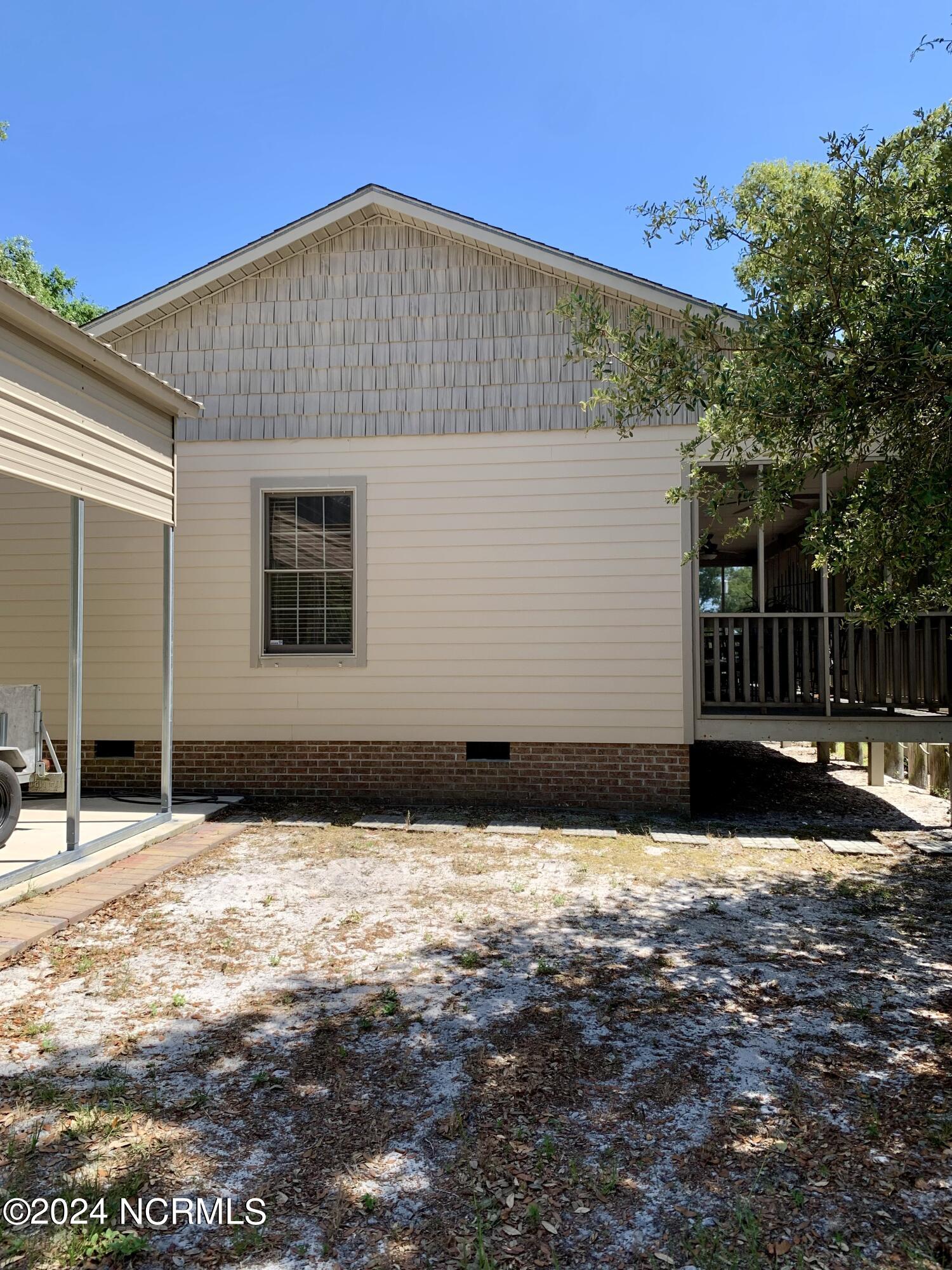 3908 Cross Street SE