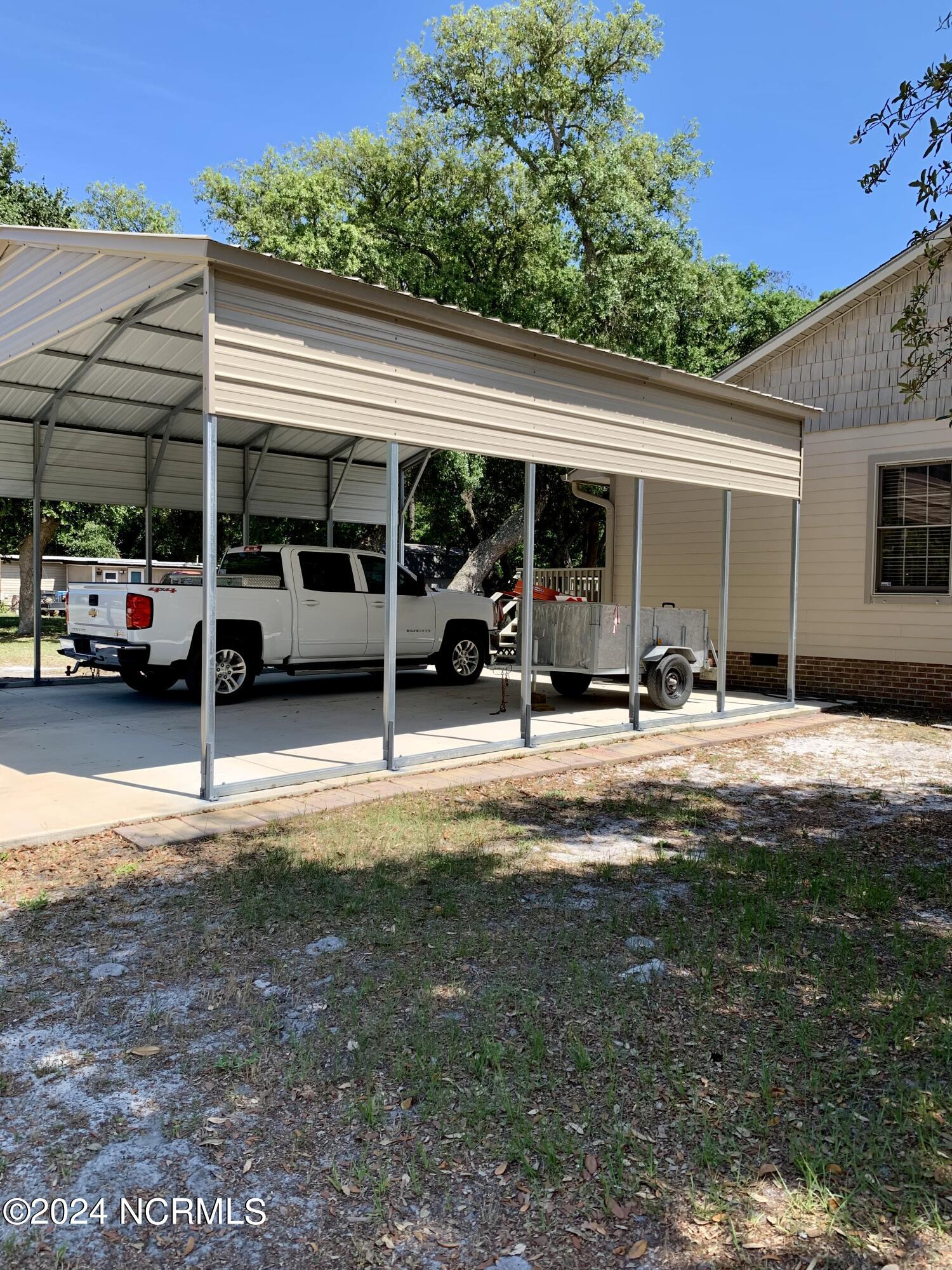 3908 Cross Street SE