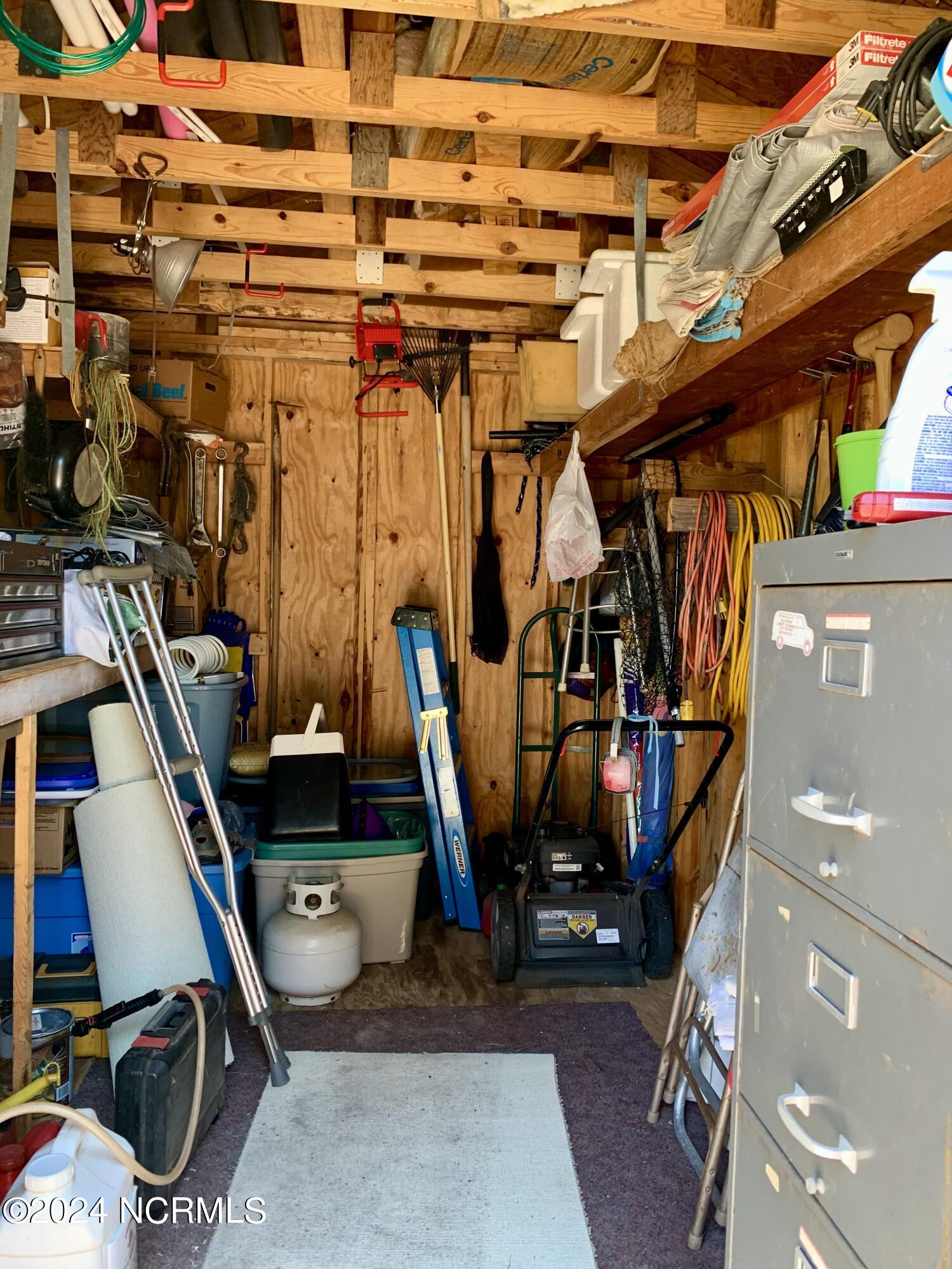 3908 Cross Street SE