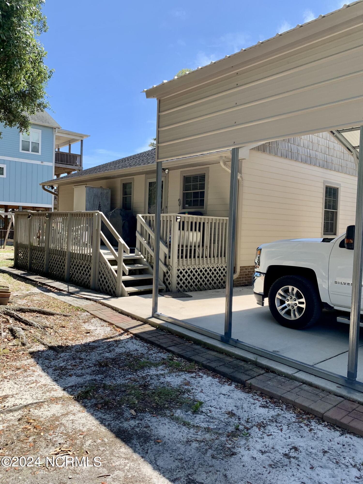 3908 Cross Street SE