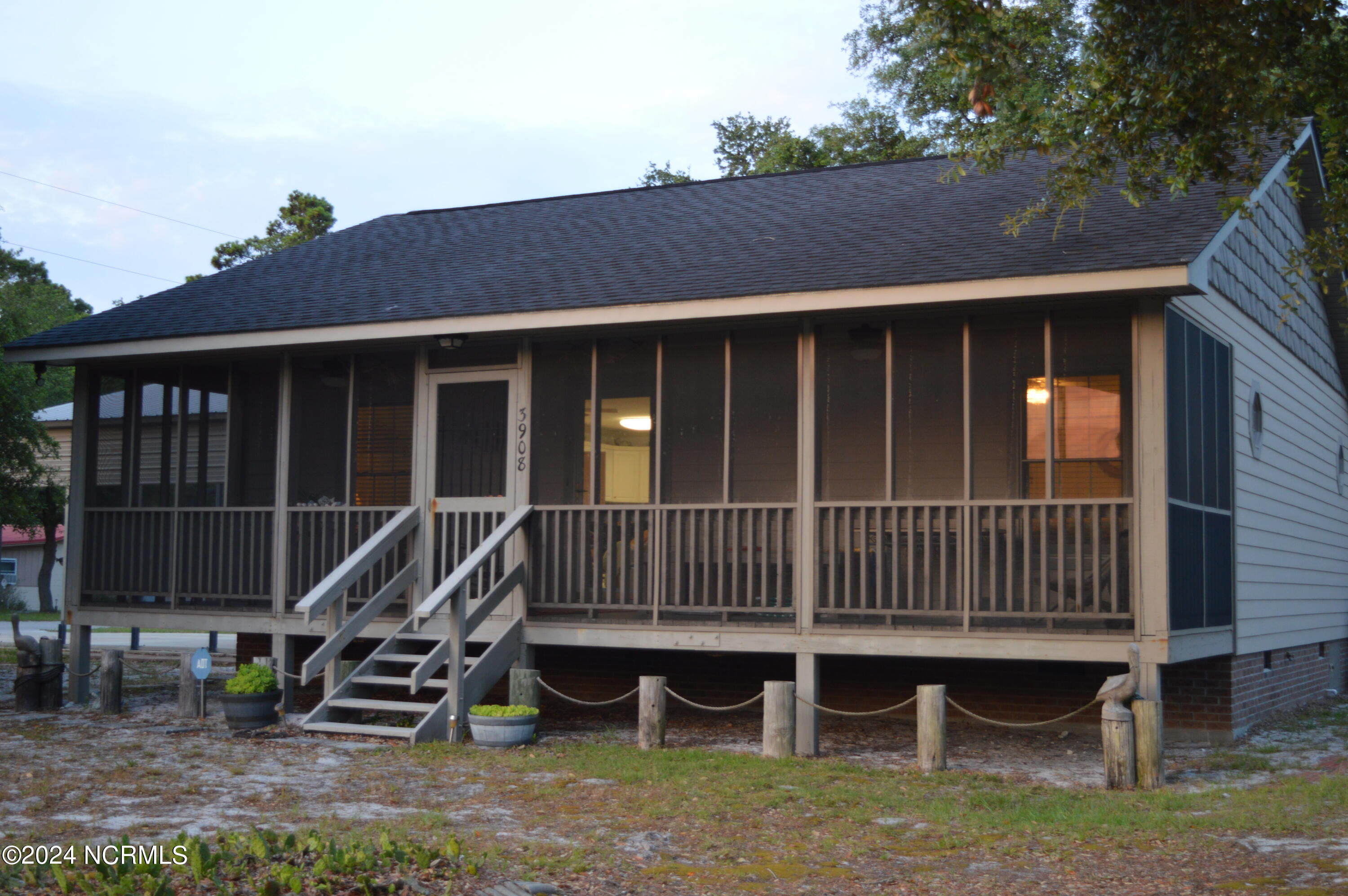 3908 Cross Street SE