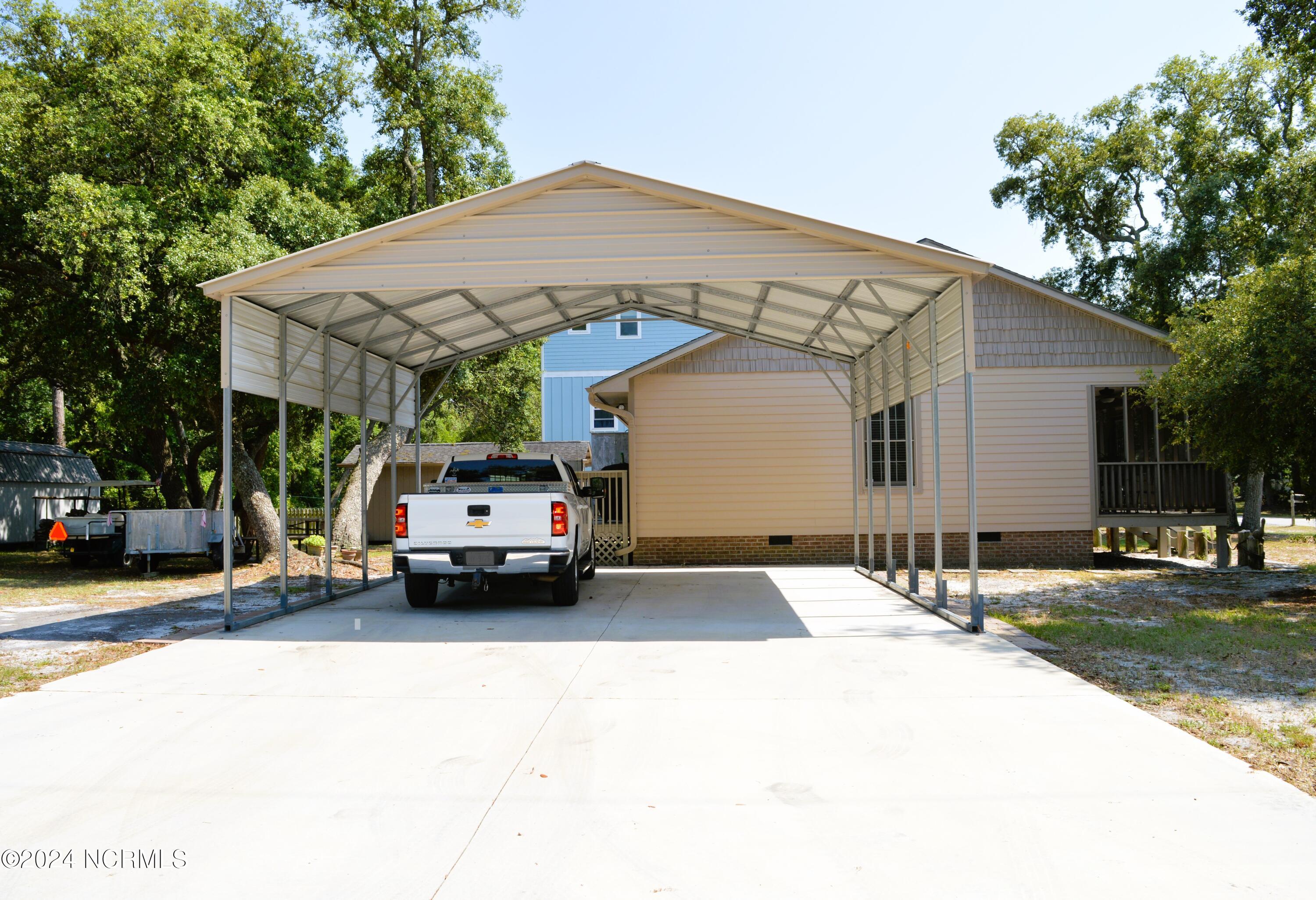 3908 Cross Street SE