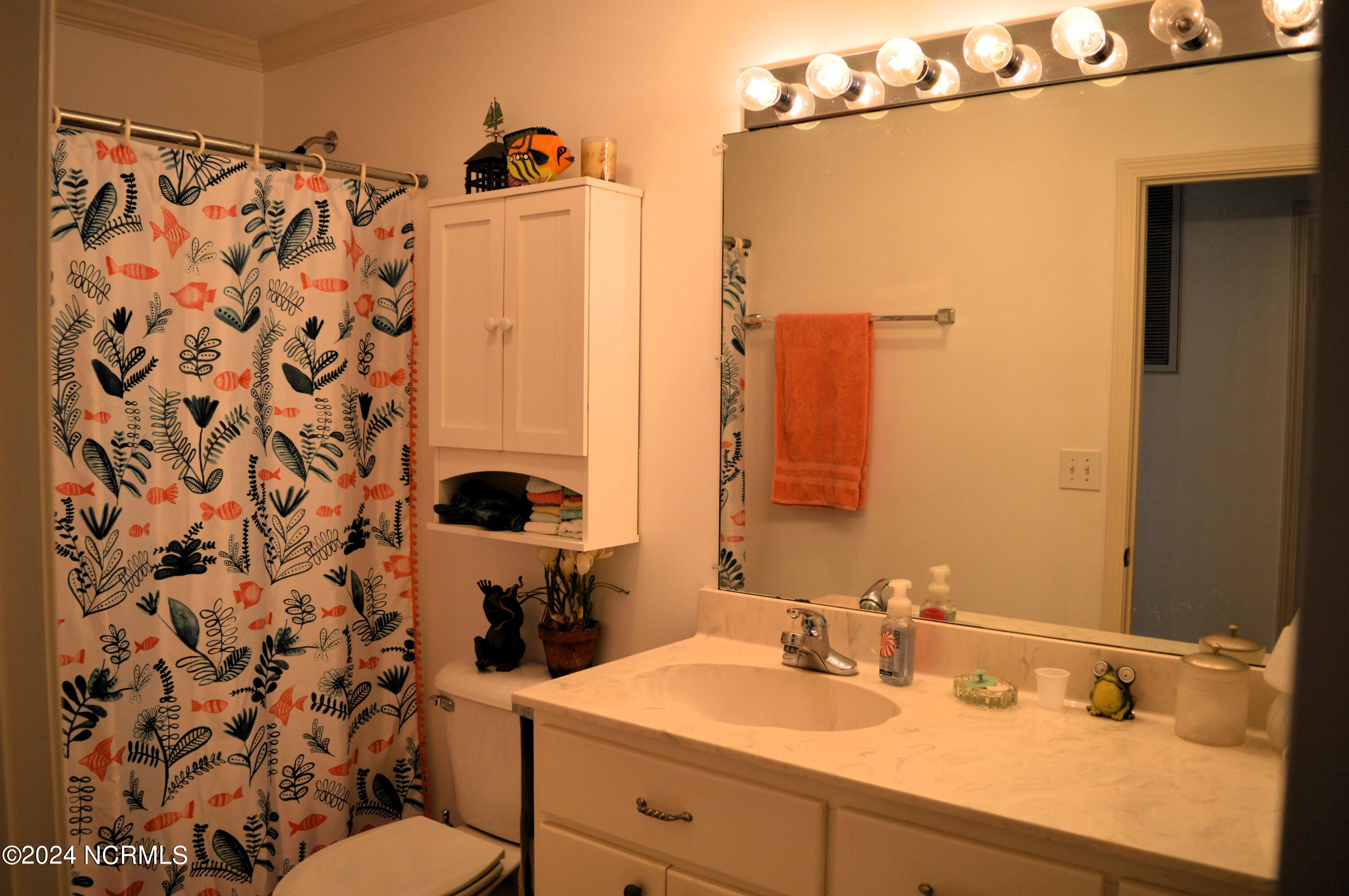 3908 Cross Street SE