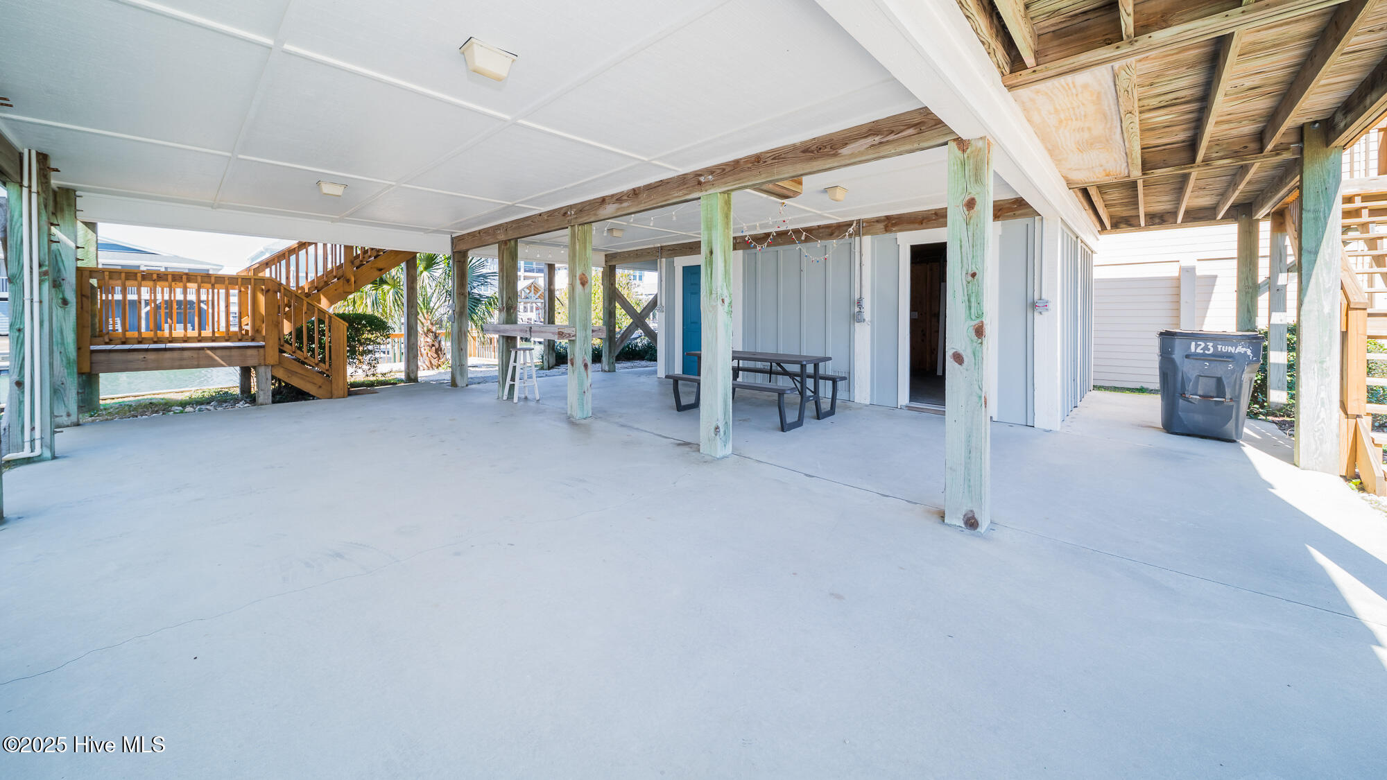 123 Tuna Drive