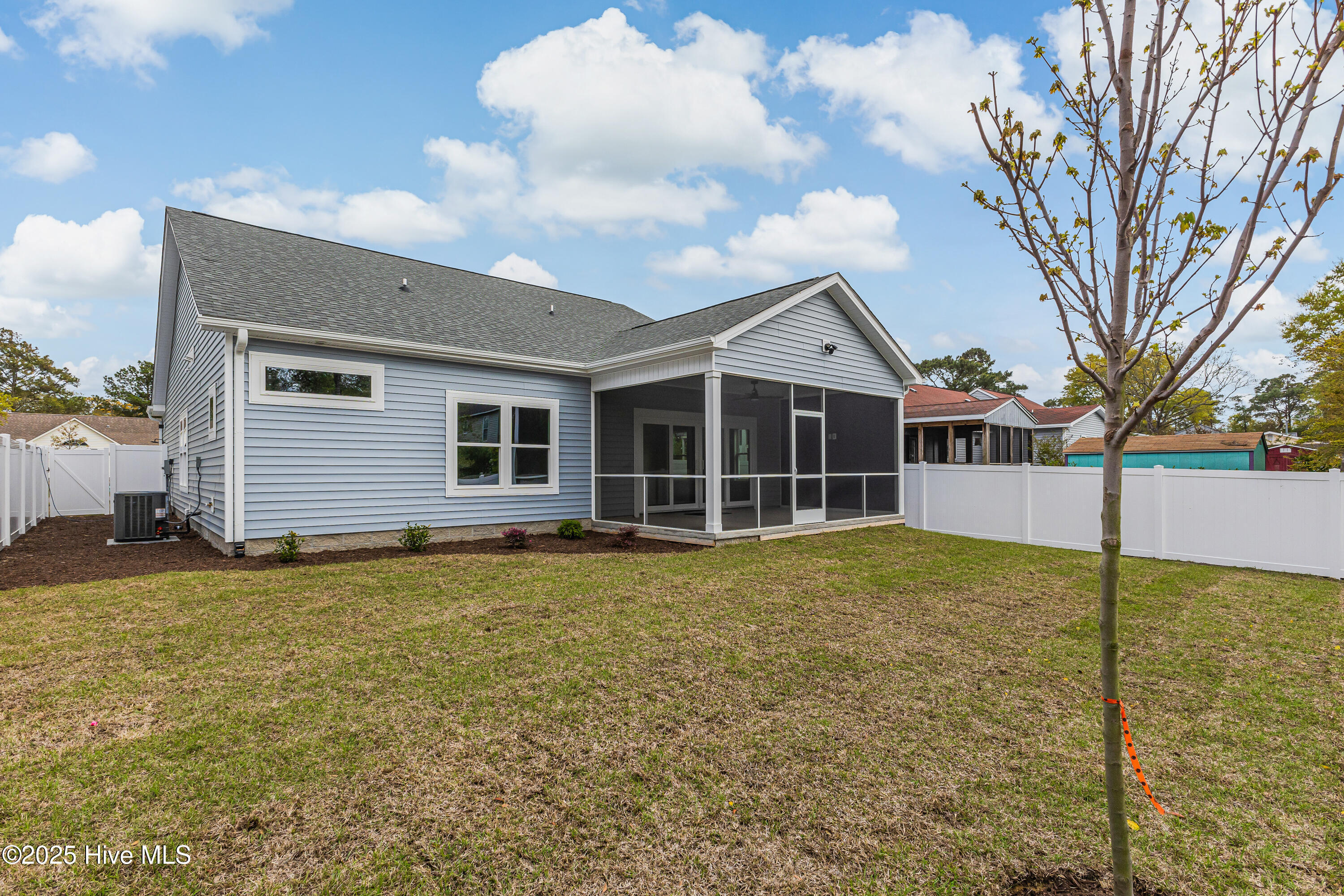 121 NW 12th Street