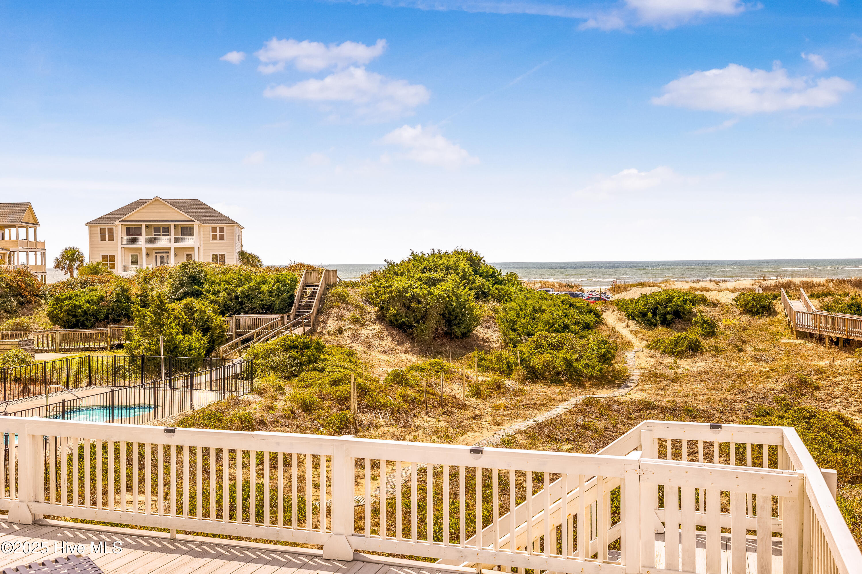 6901 Kings Lynn Drive