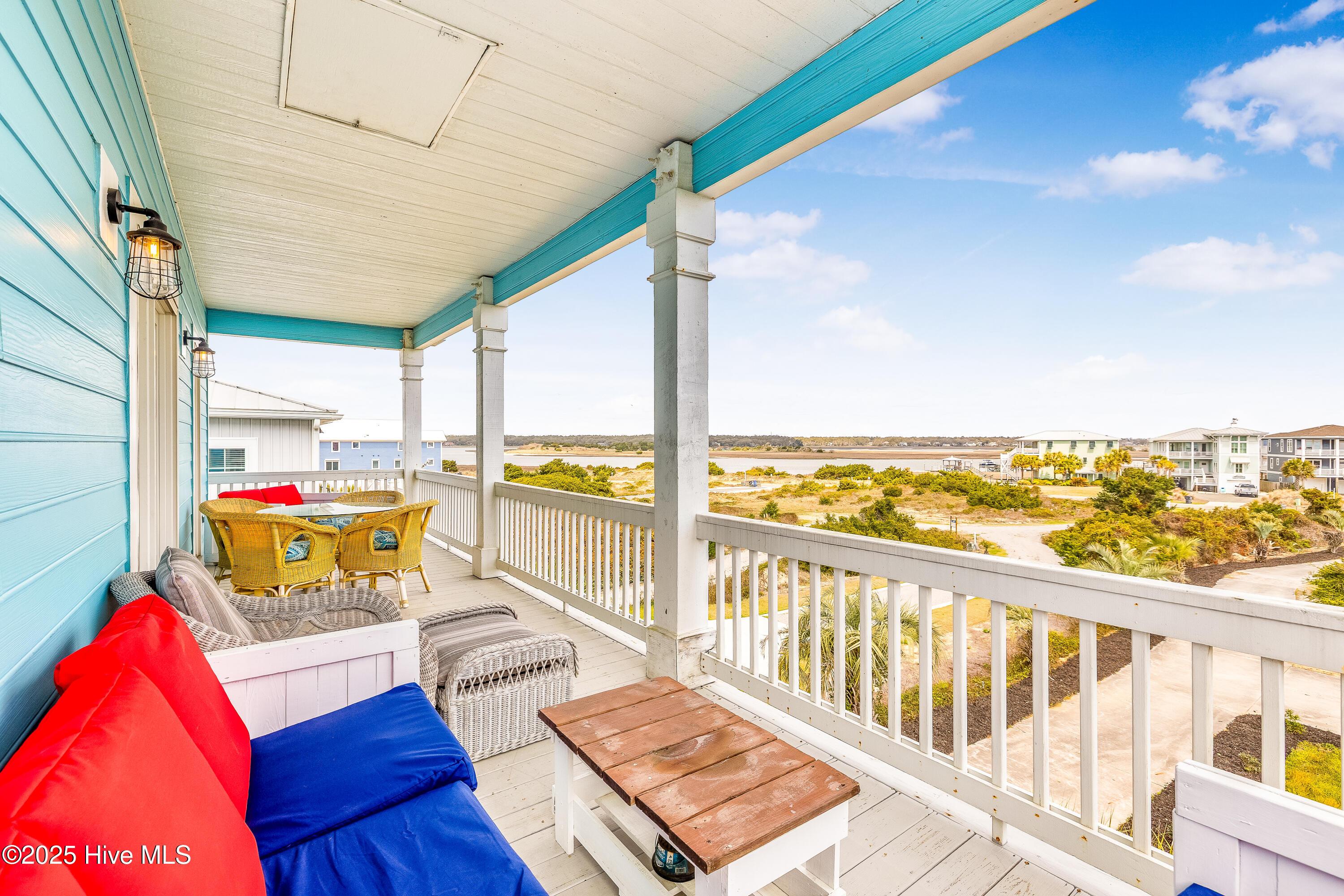 6901 Kings Lynn Drive