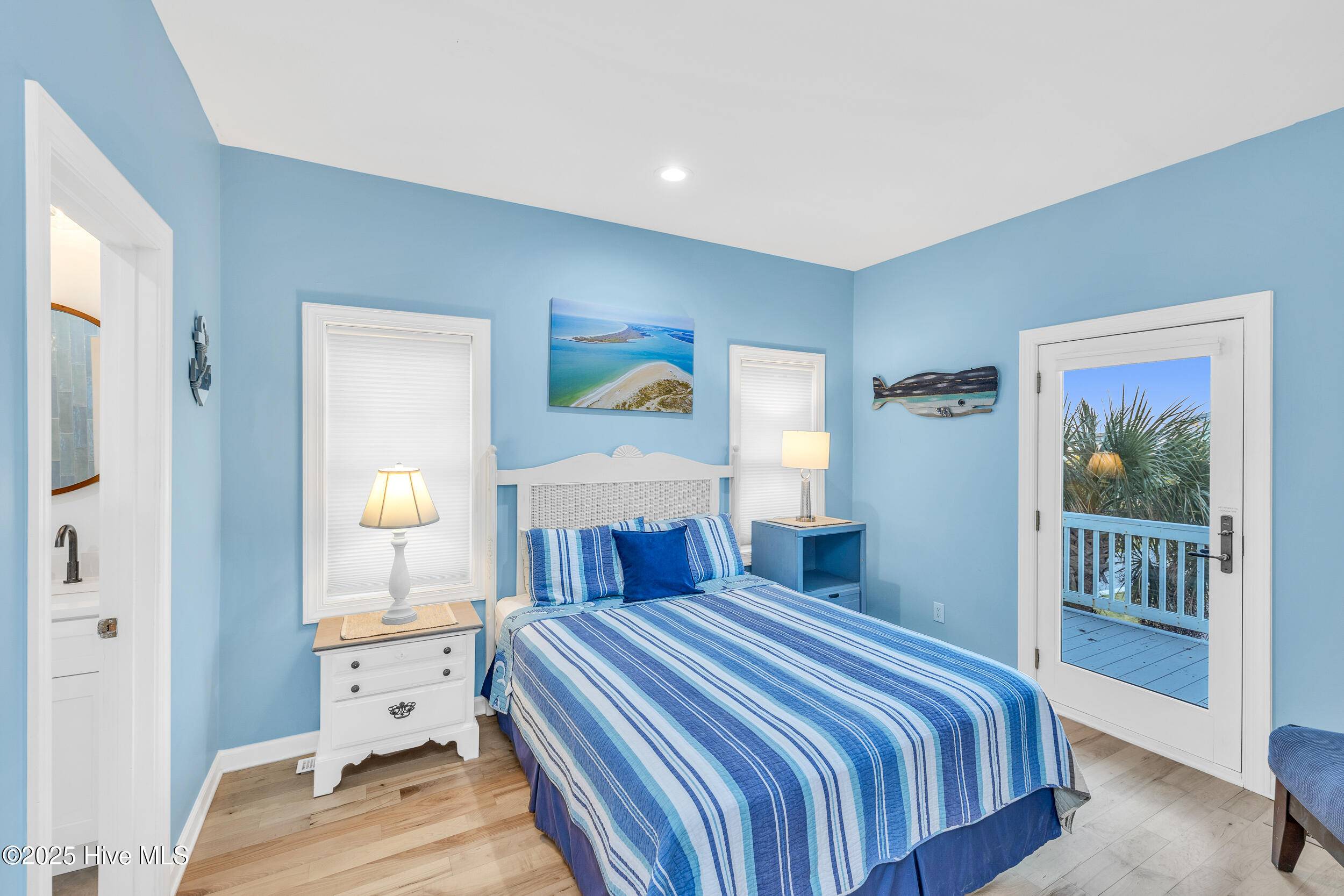 6901 Kings Lynn Drive