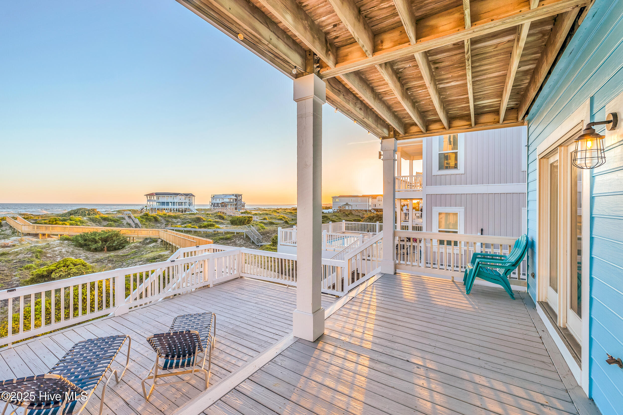 6901 Kings Lynn Drive