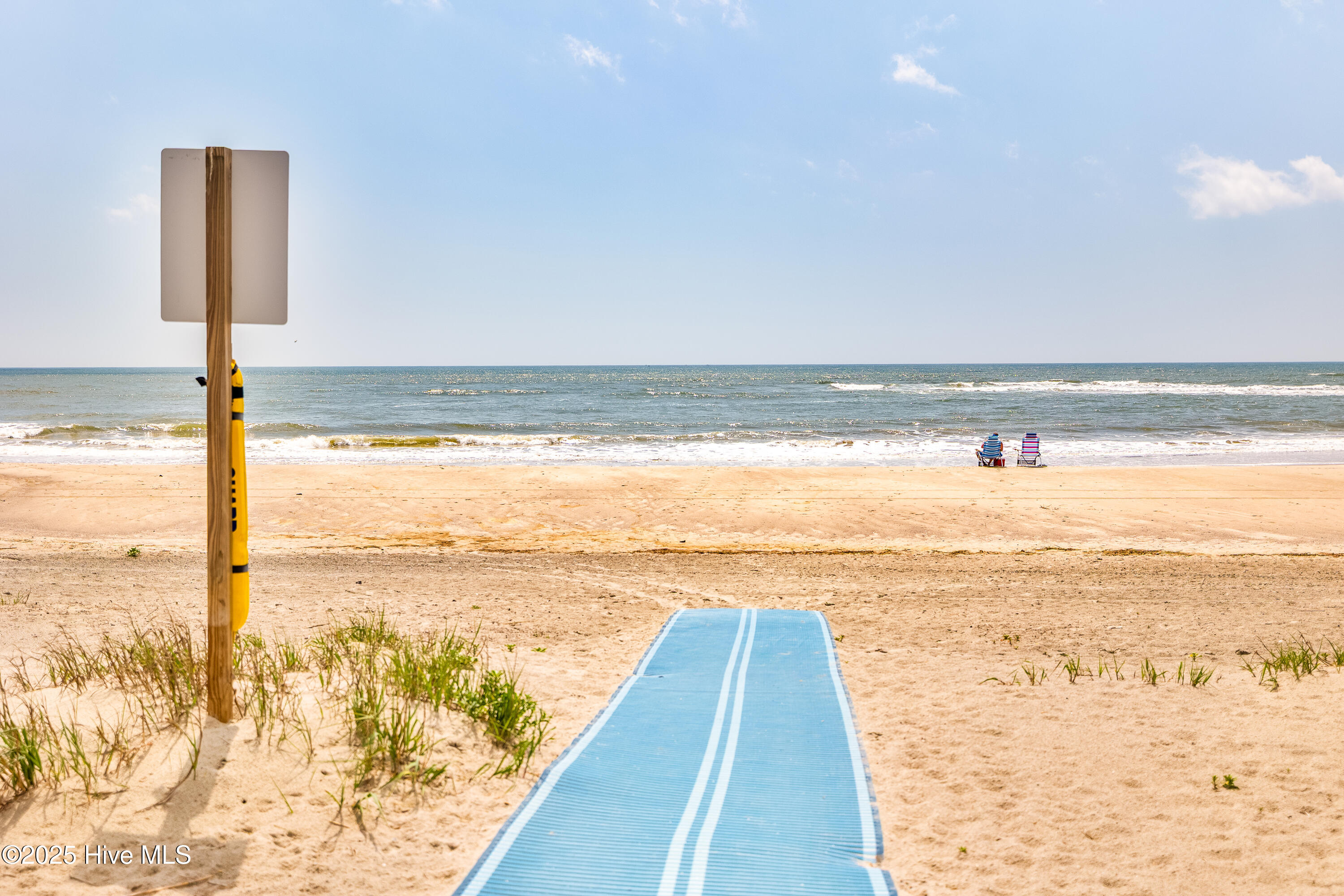 6901 Kings Lynn Drive