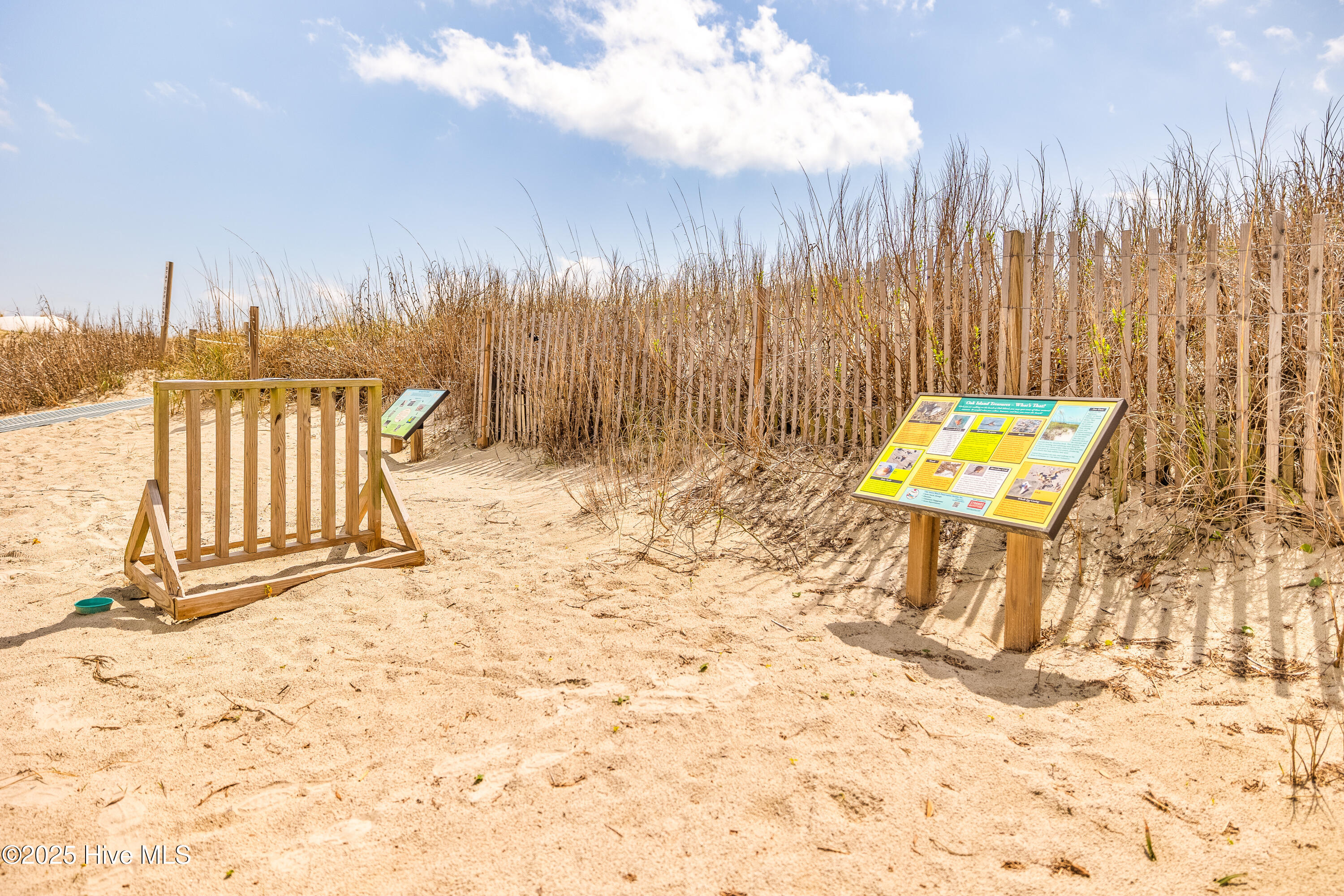 6901 Kings Lynn Drive