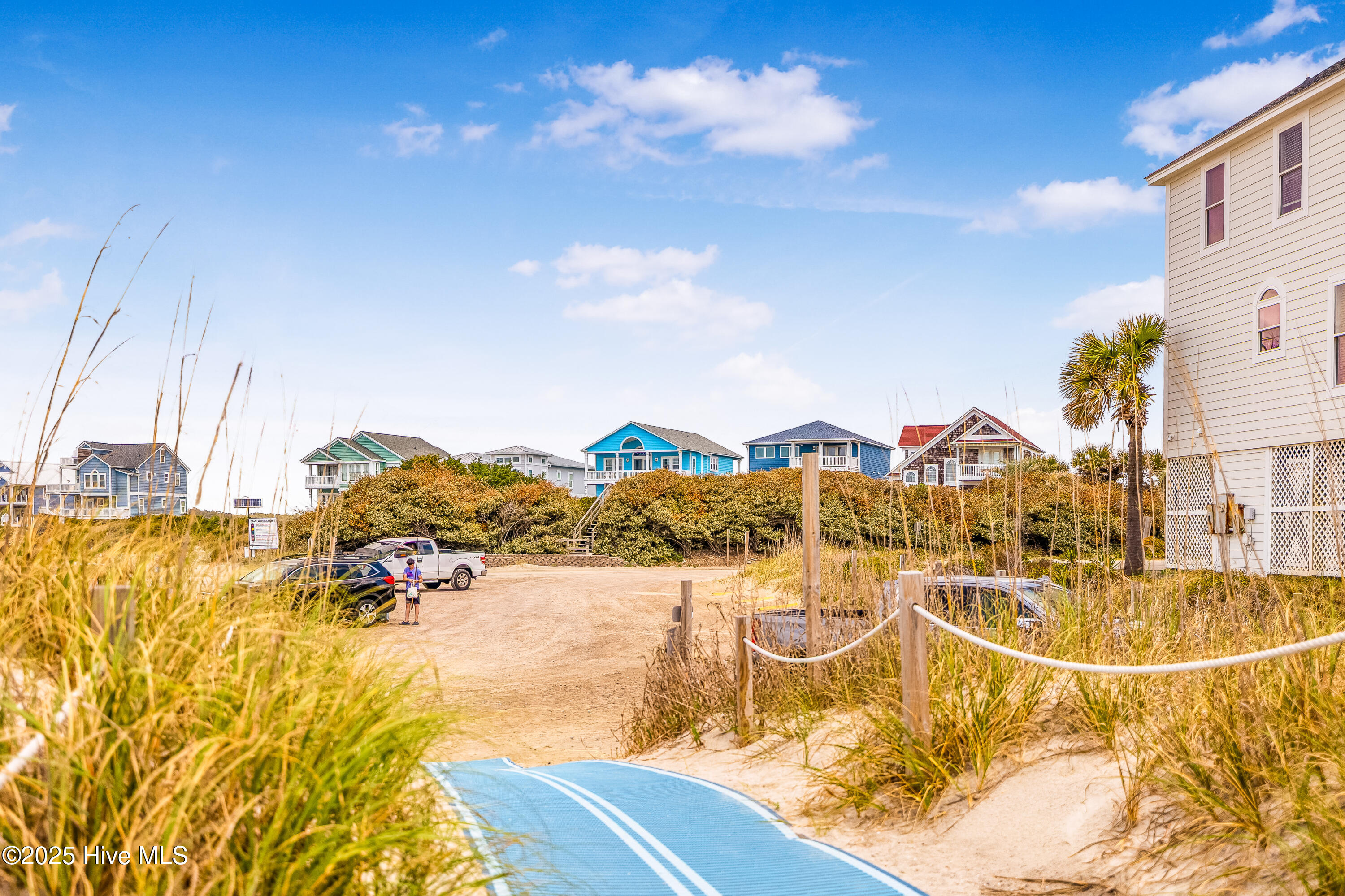 6901 Kings Lynn Drive