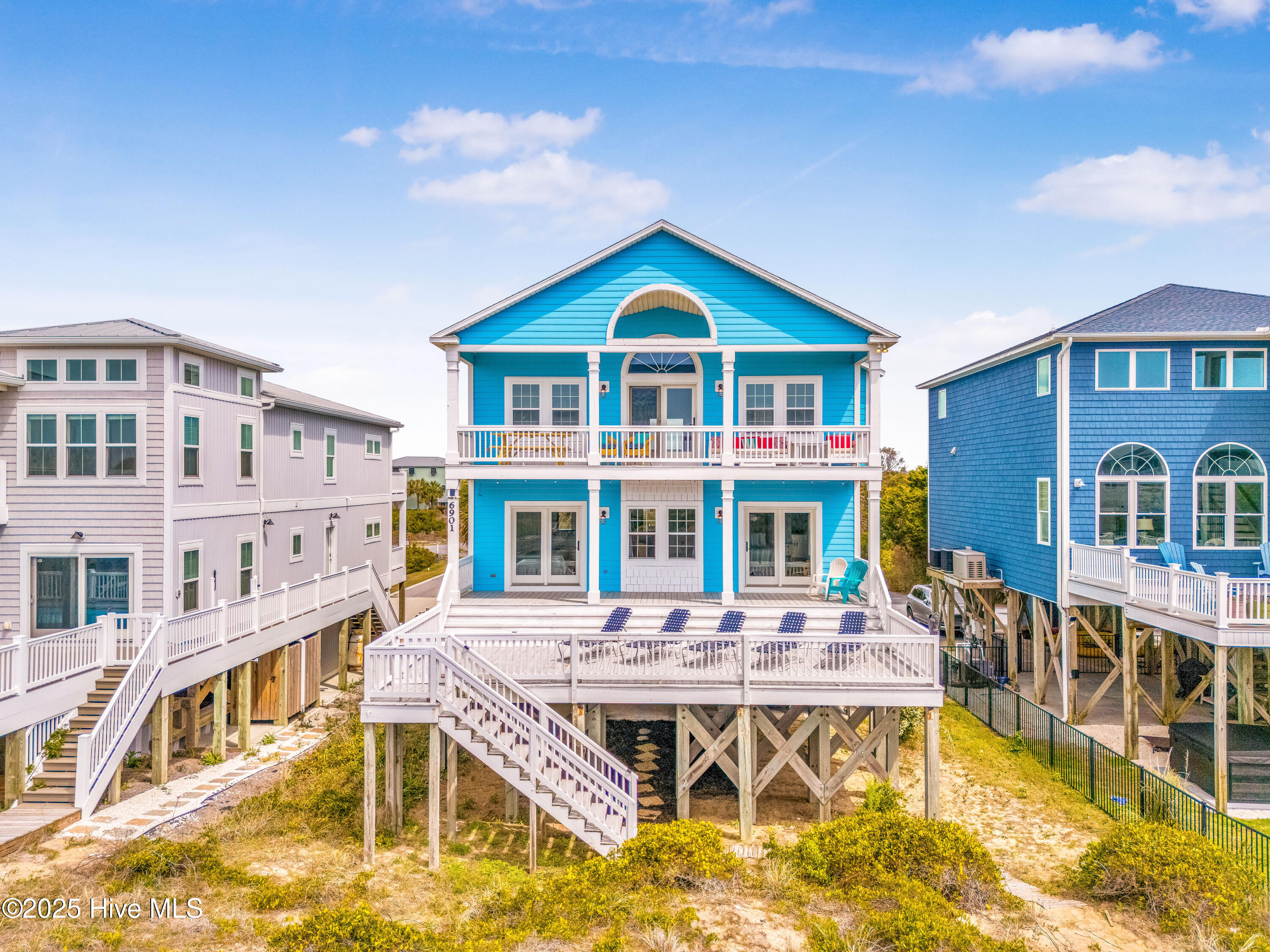 6901 Kings Lynn Drive