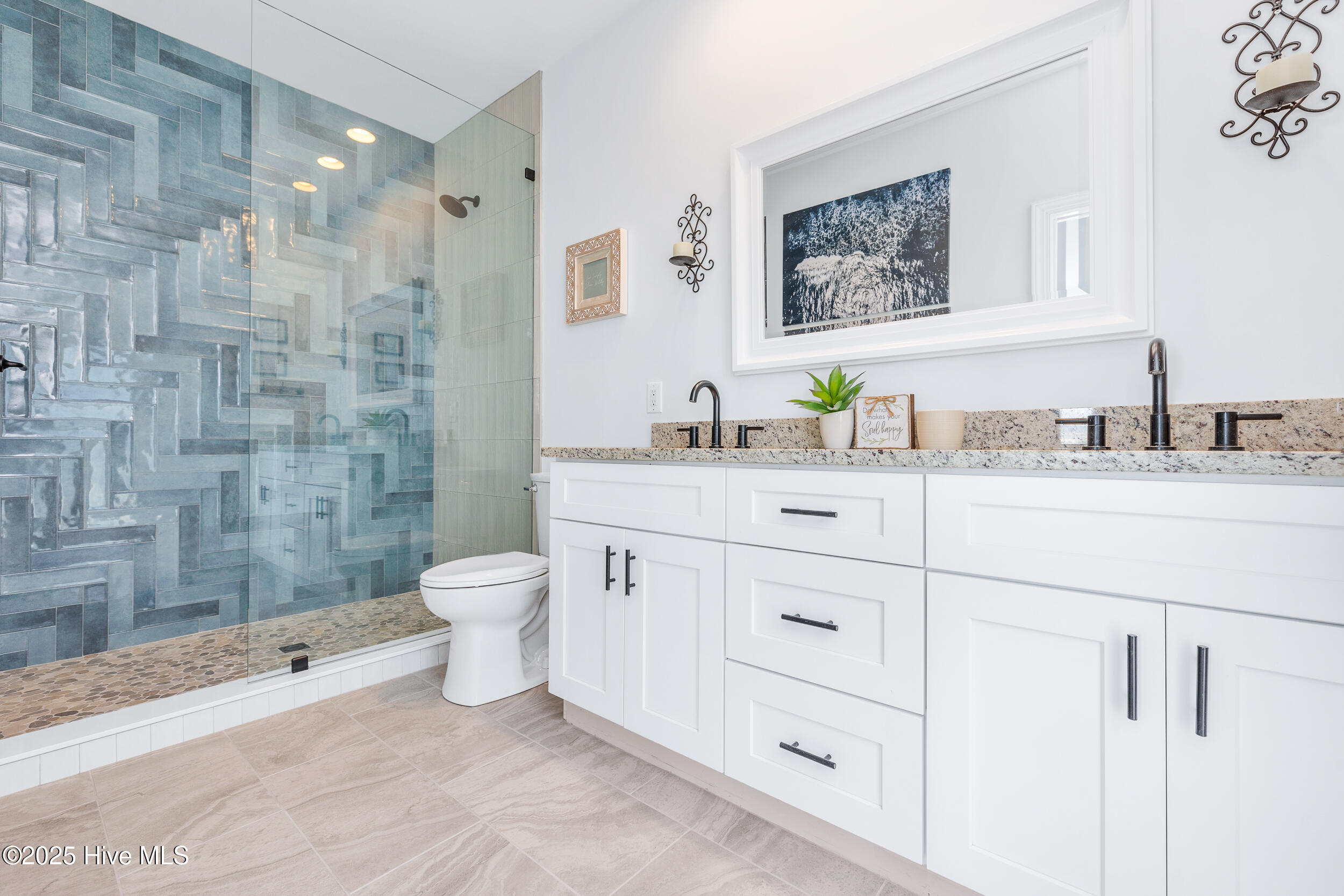 6901 Kings Lynn Drive