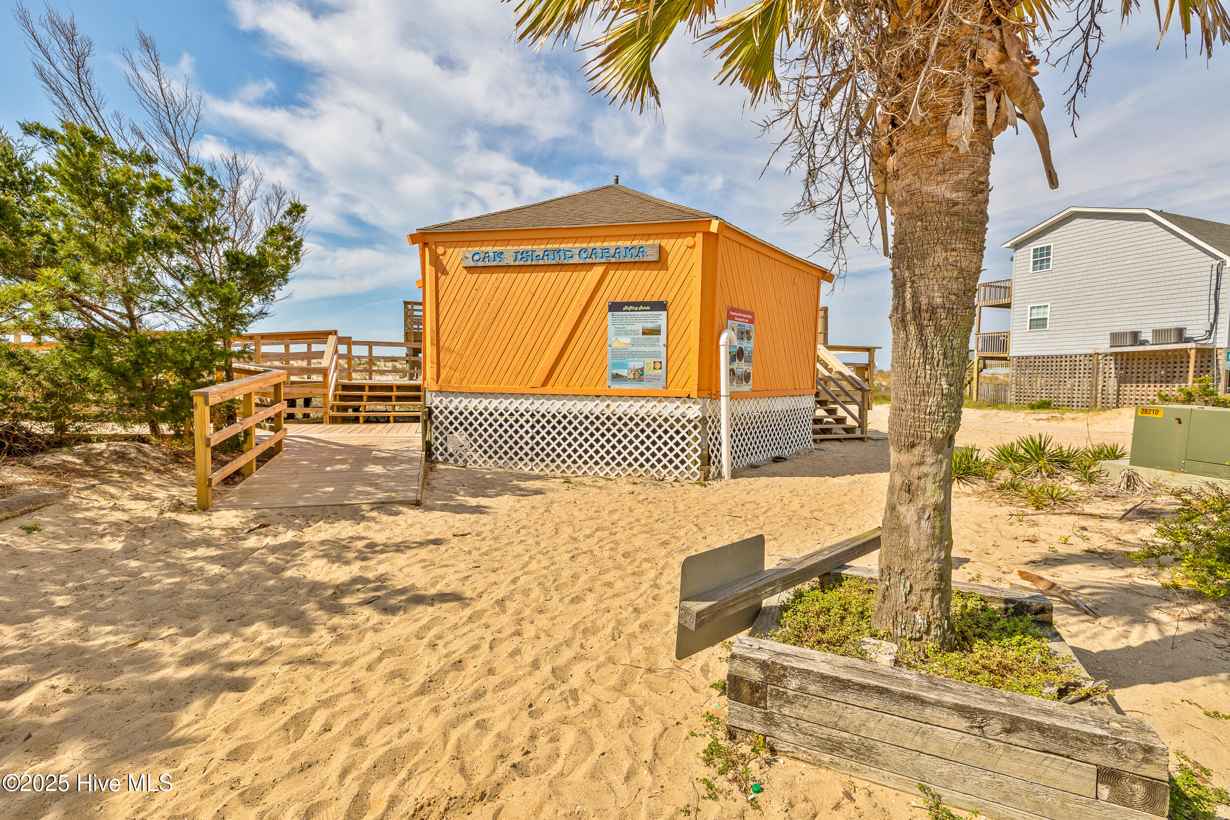 6901 Kings Lynn Drive