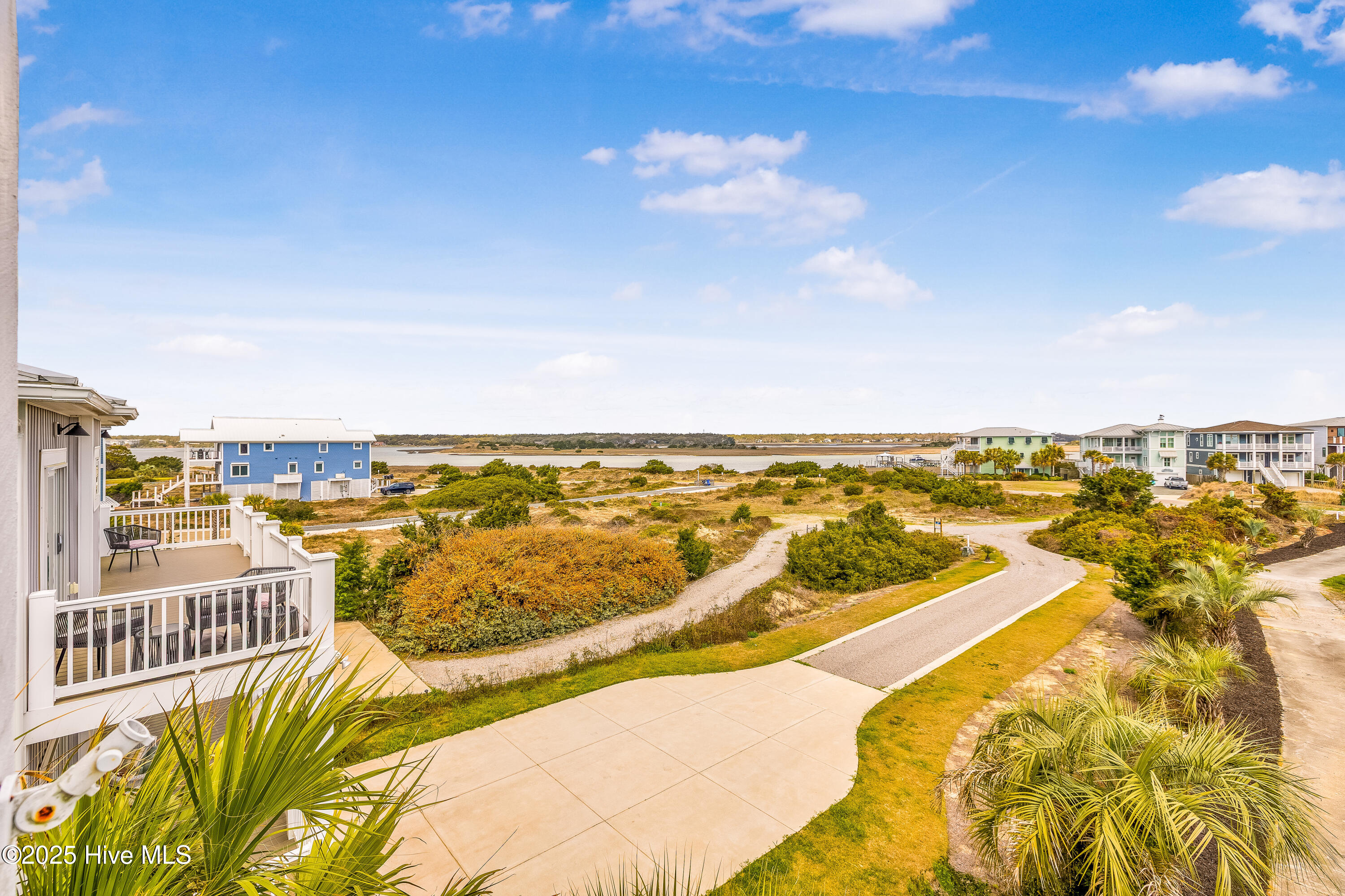 6901 Kings Lynn Drive