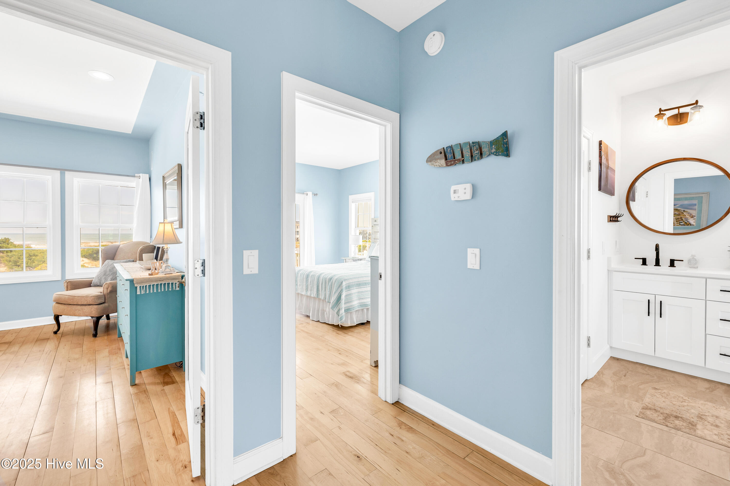 6901 Kings Lynn Drive