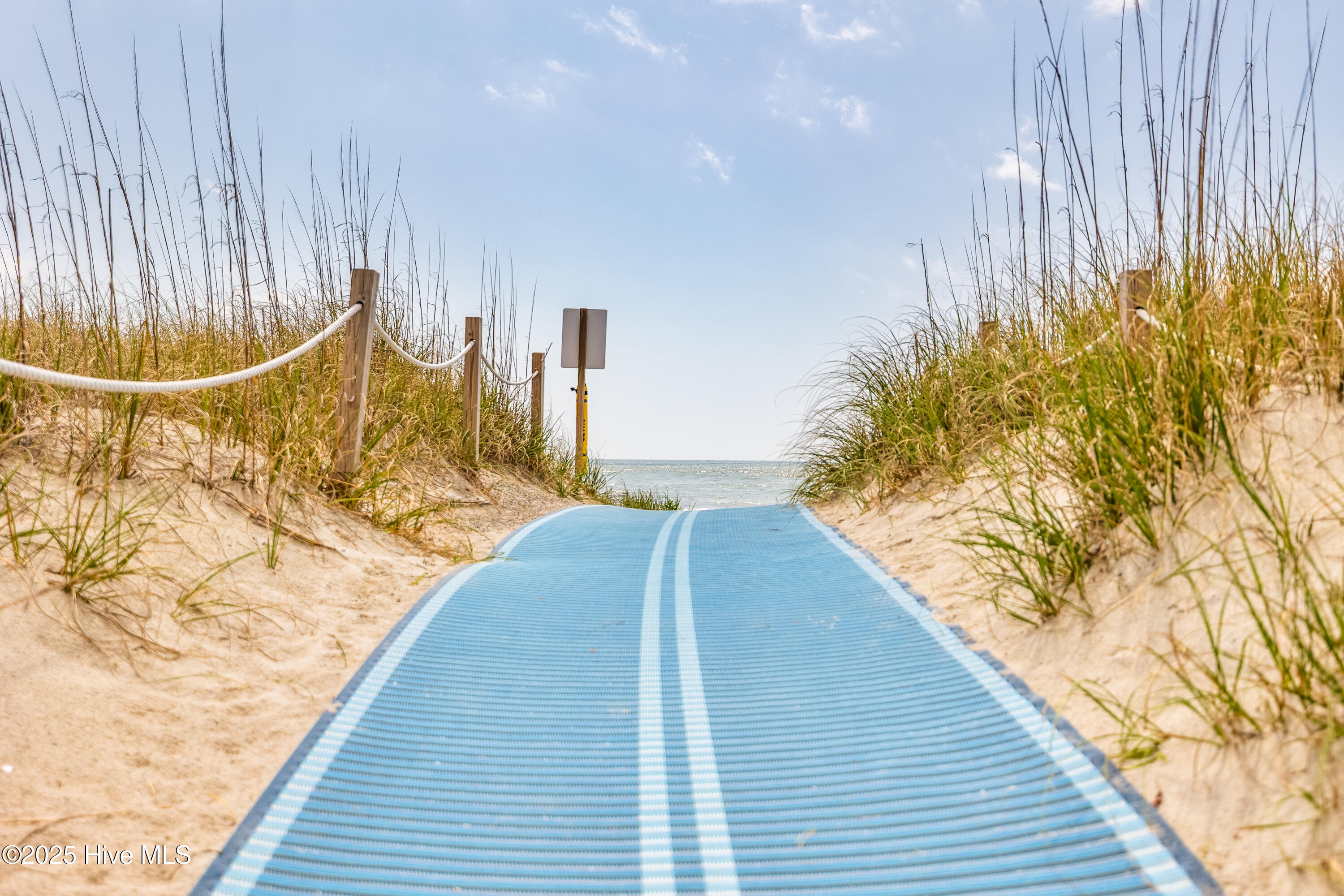 6901 Kings Lynn Drive