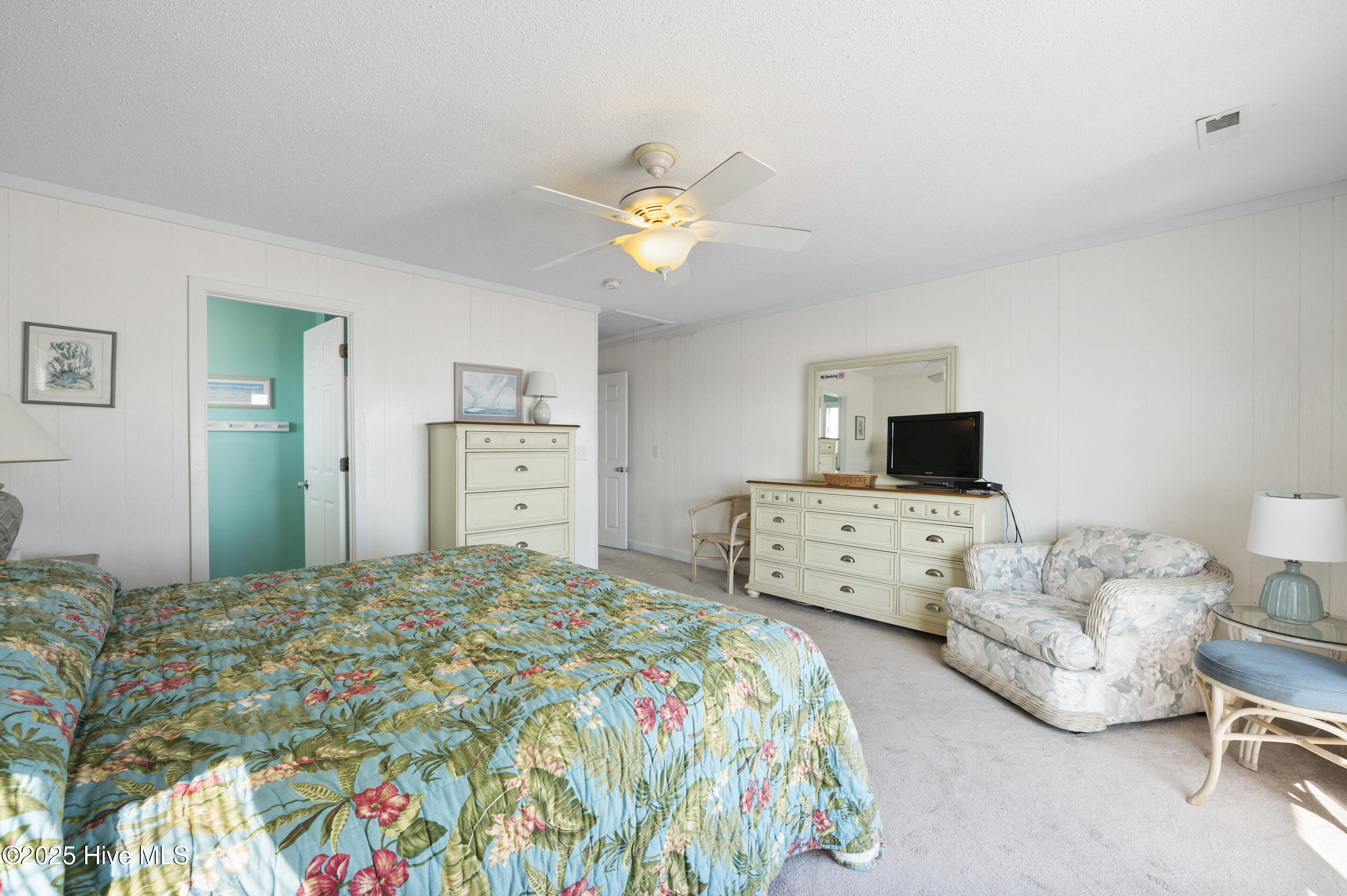 1123 E Beach Drive