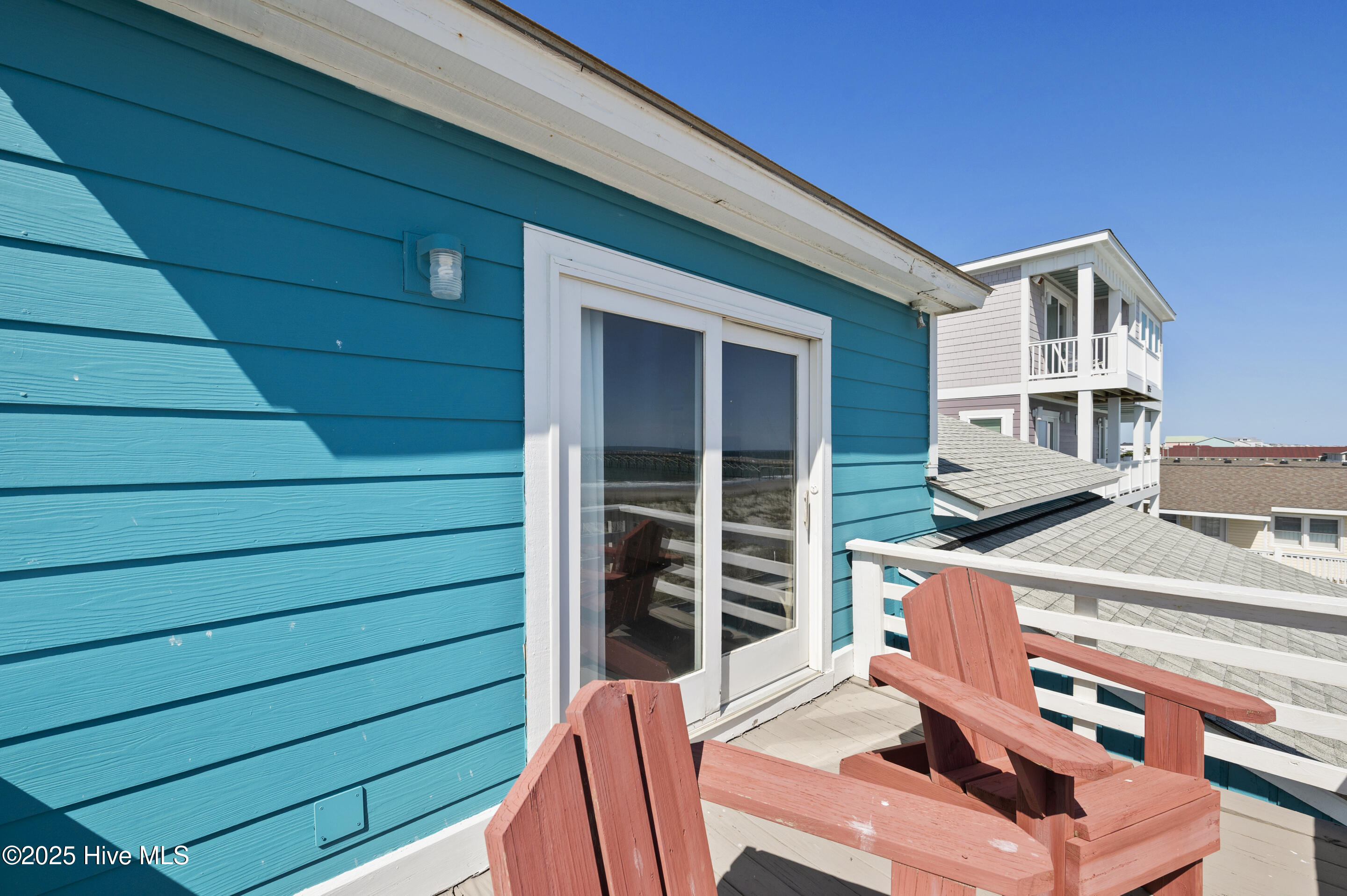 1123 E Beach Drive