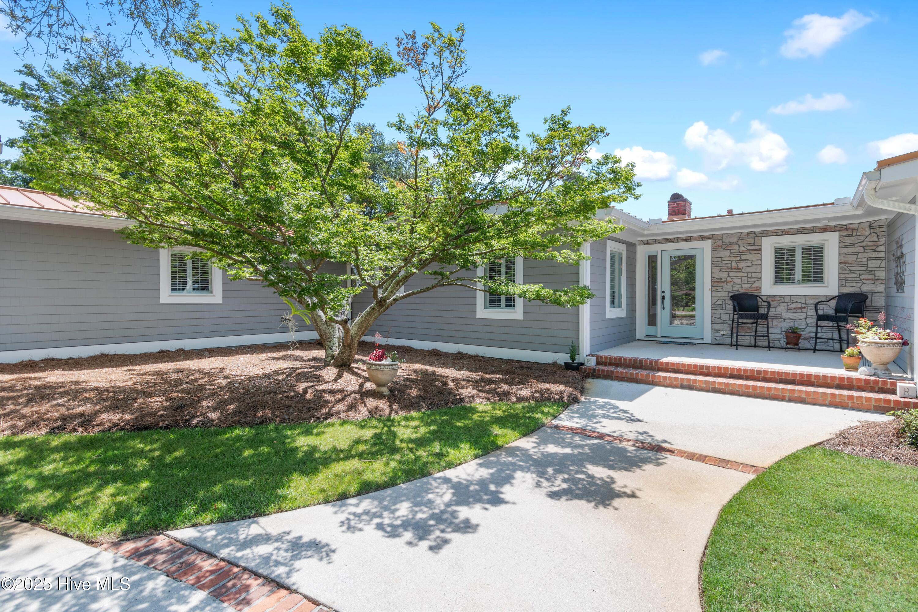 102 River Drive
