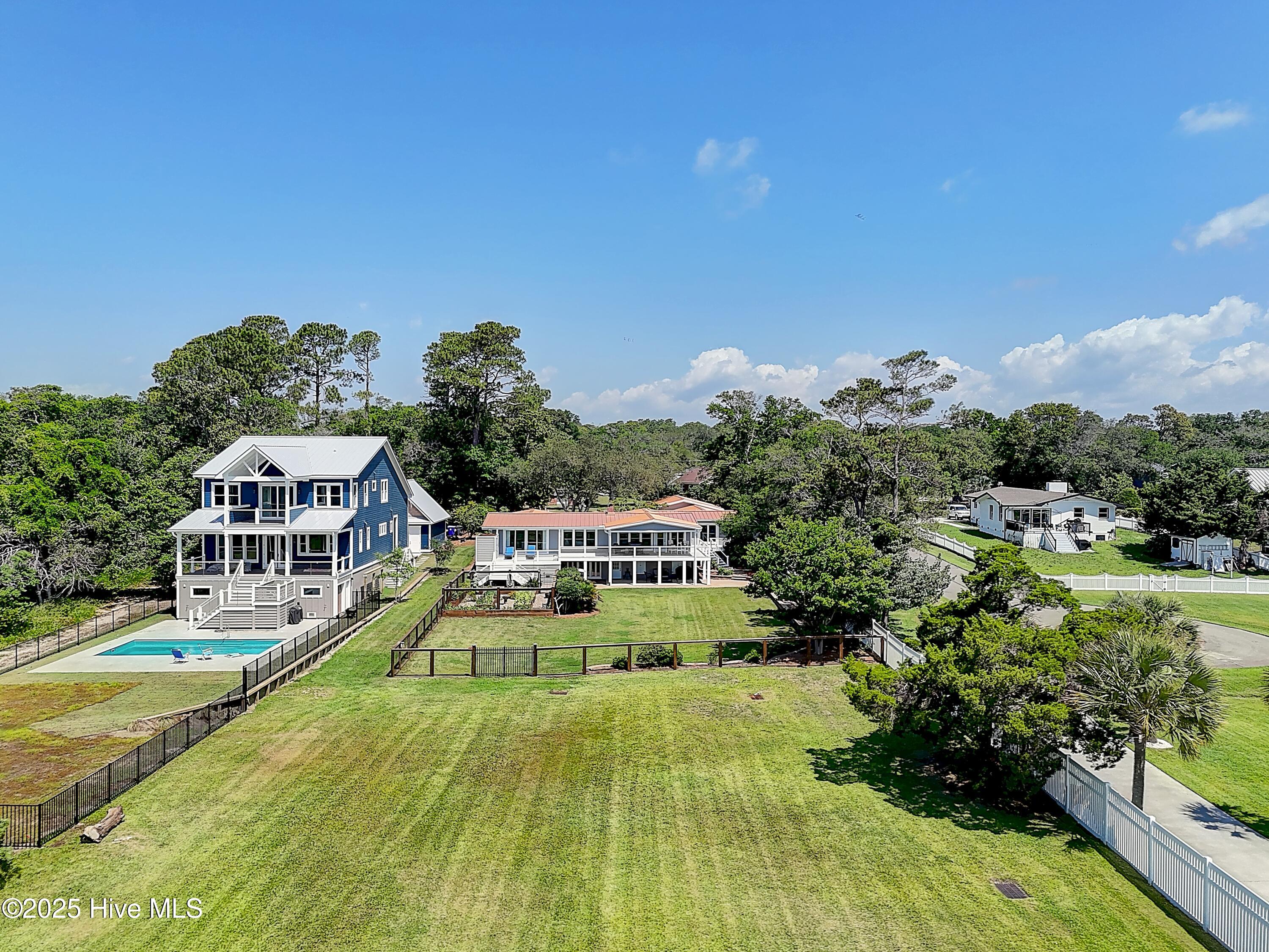 102 River Drive