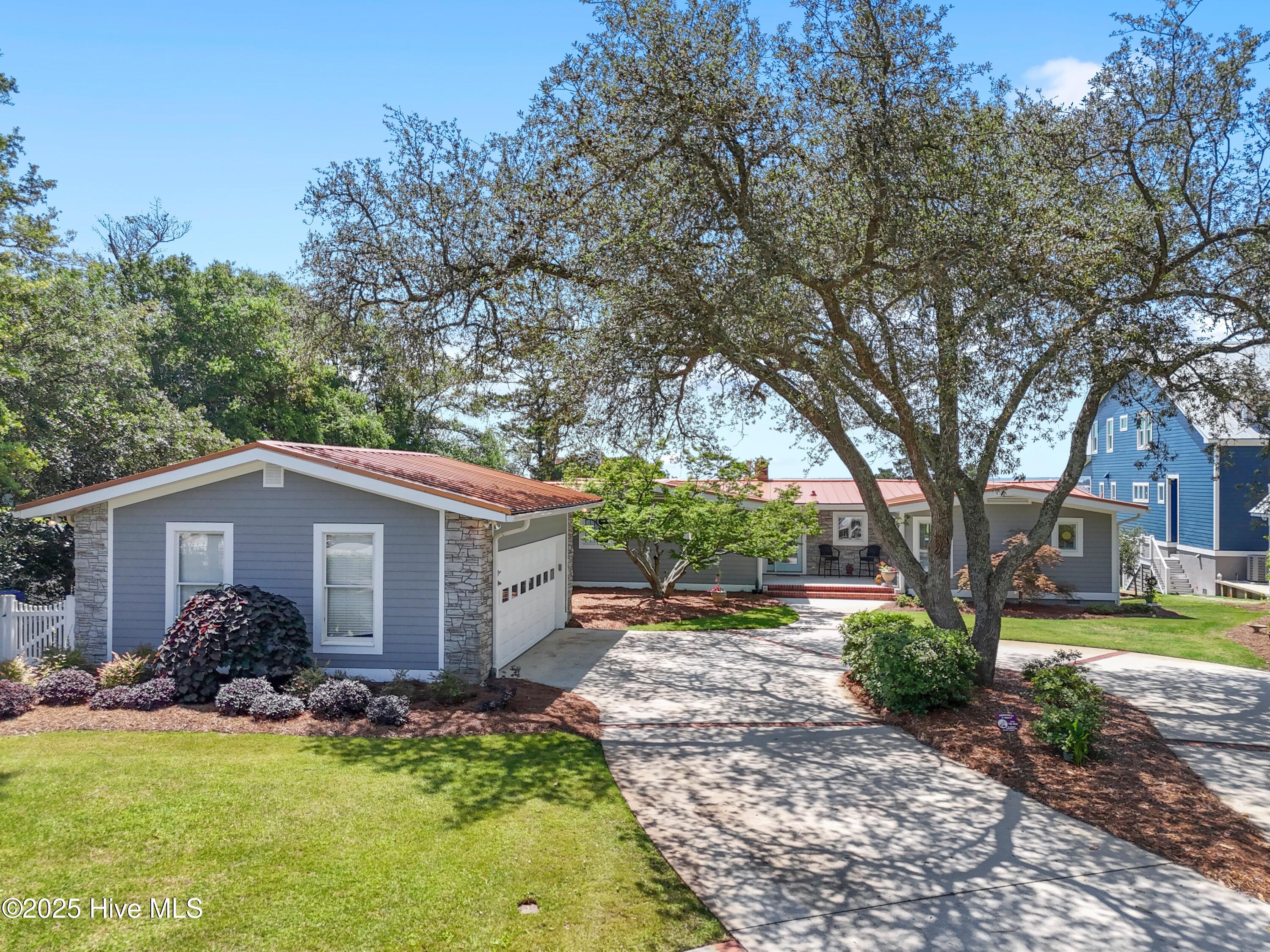 102 River Drive