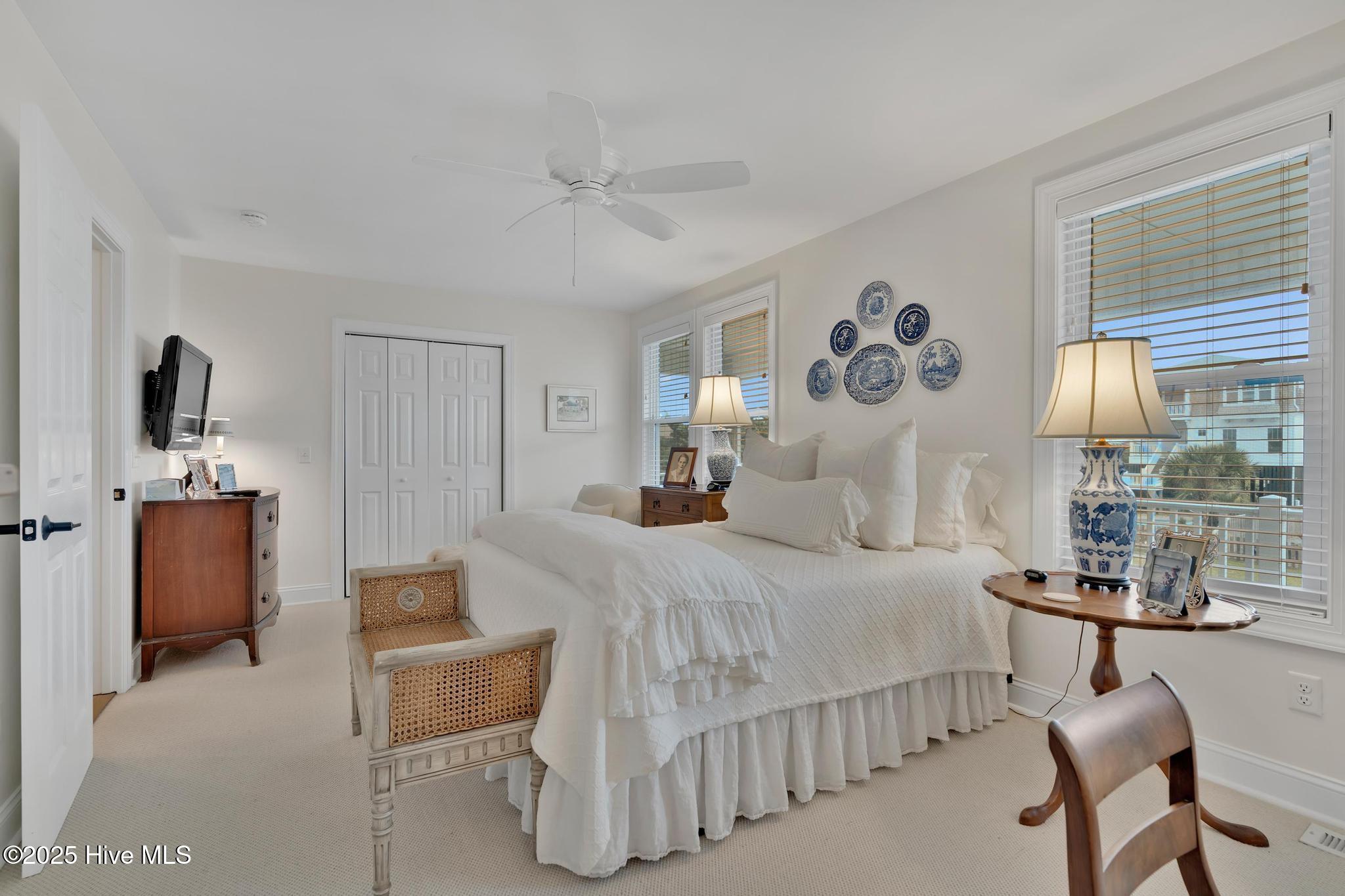 2304 W Pelican Drive