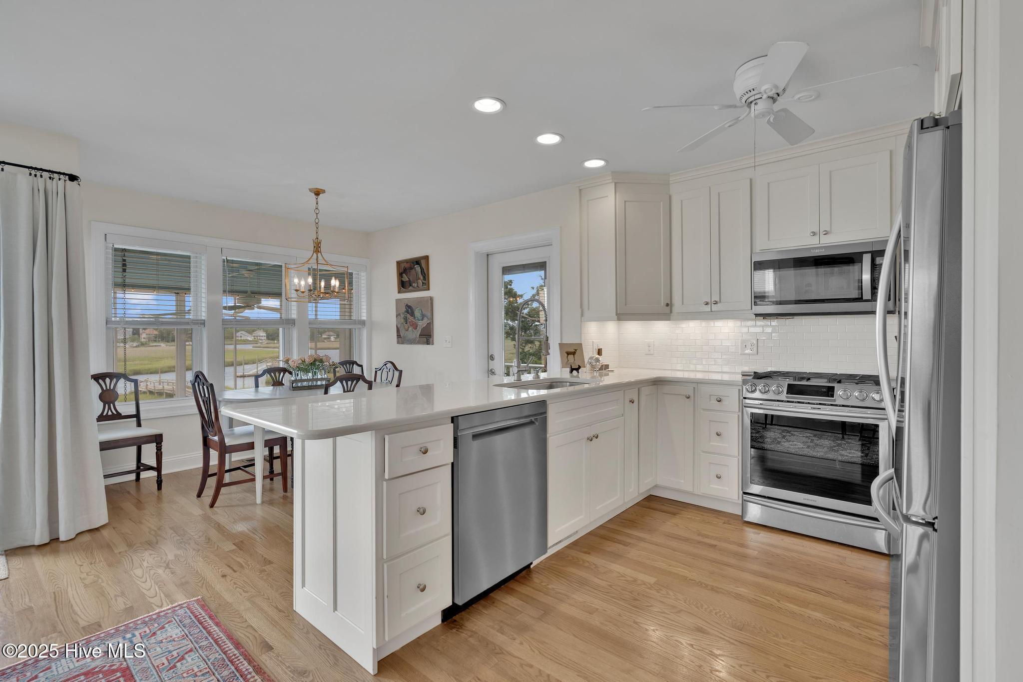 2304 W Pelican Drive