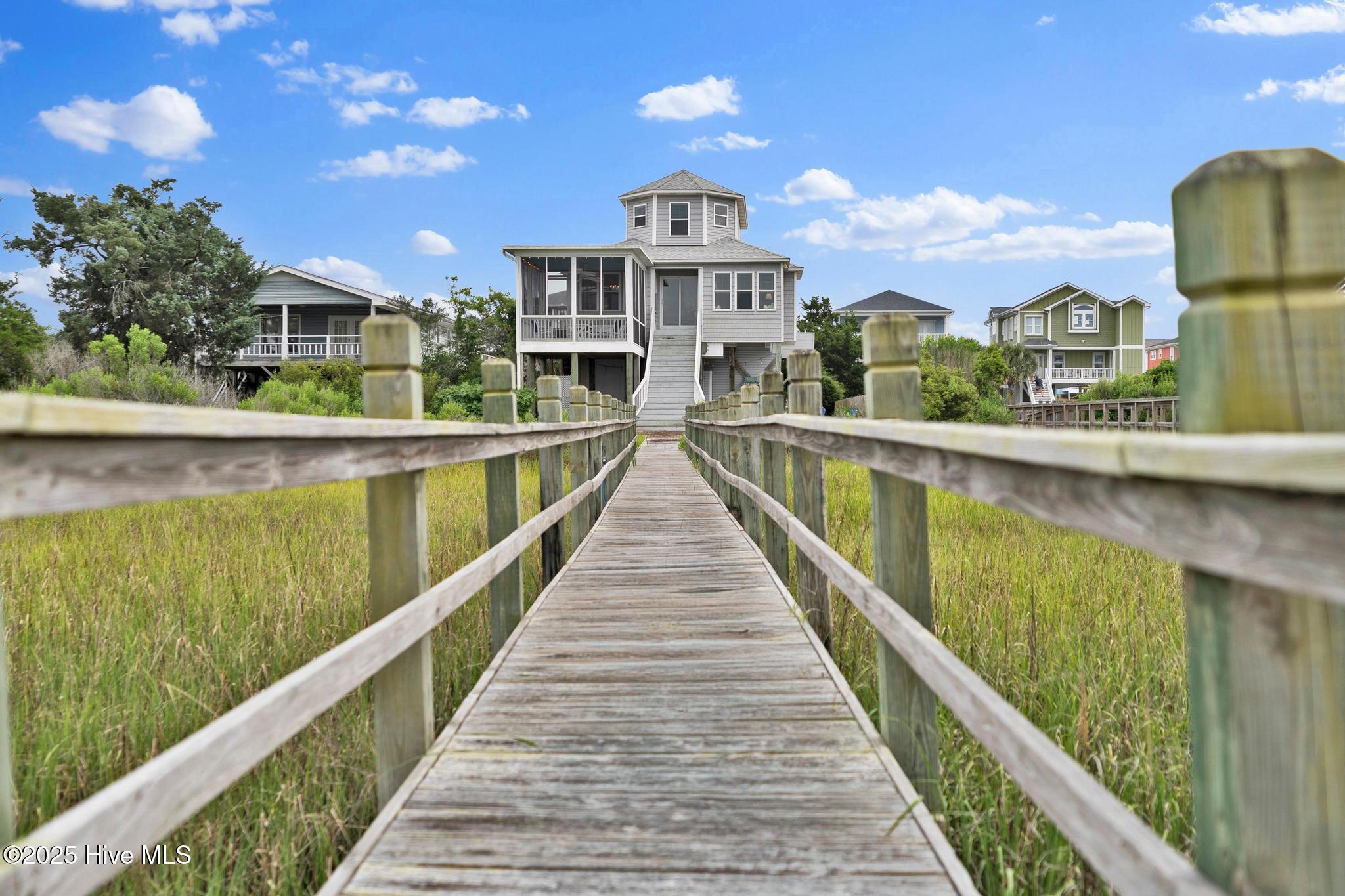 2304 W Pelican Drive