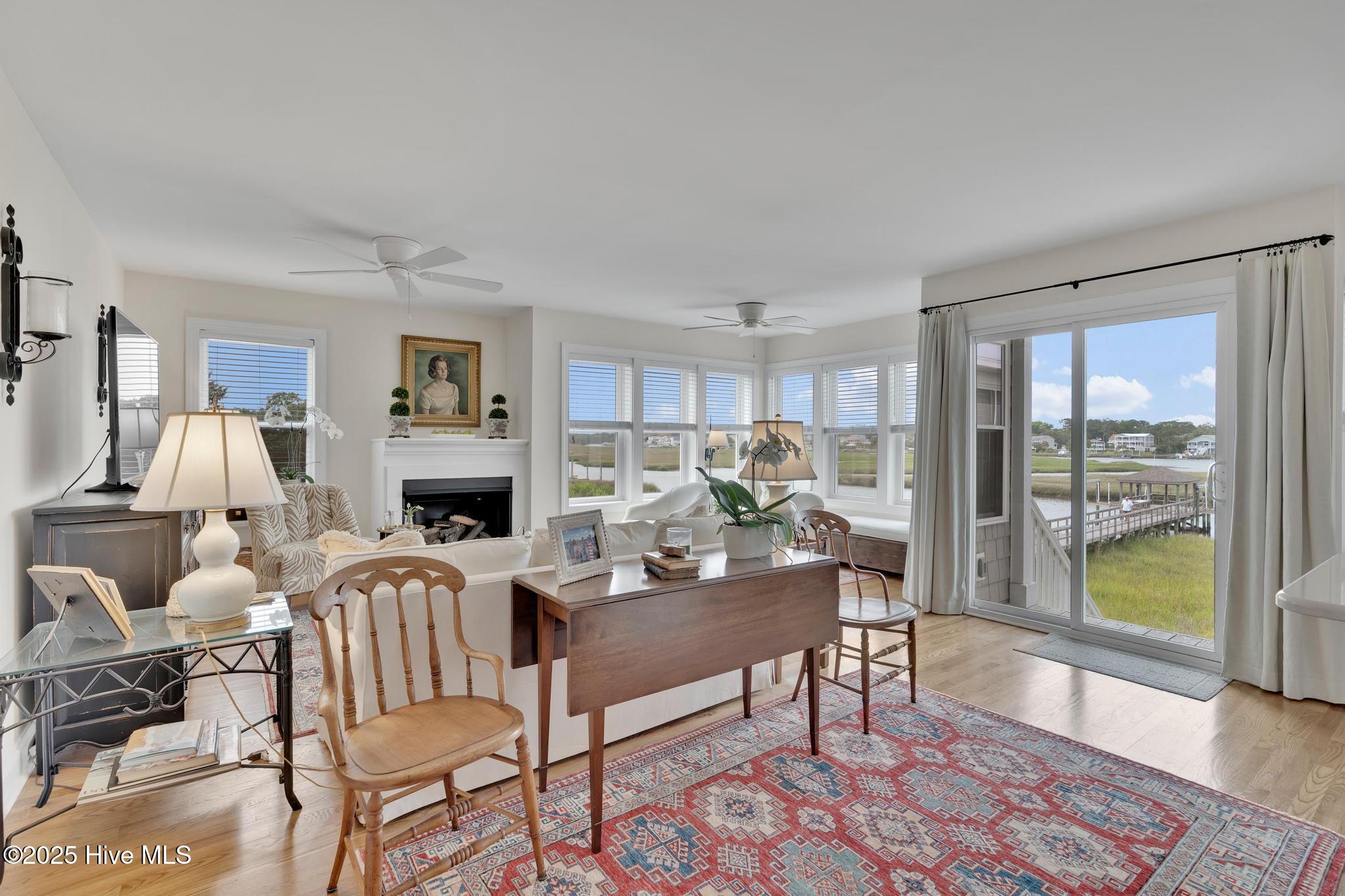 2304 W Pelican Drive