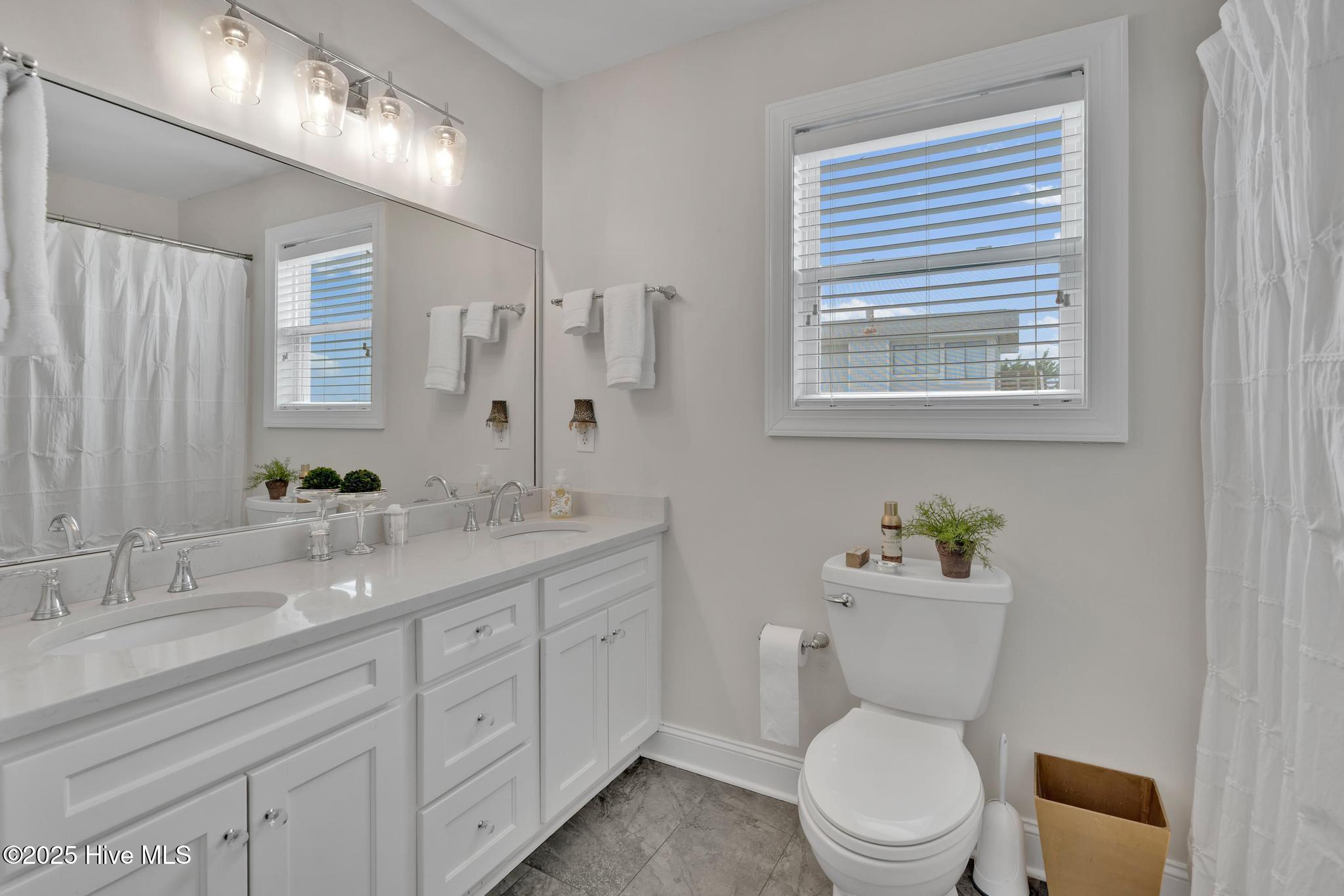 2304 W Pelican Drive