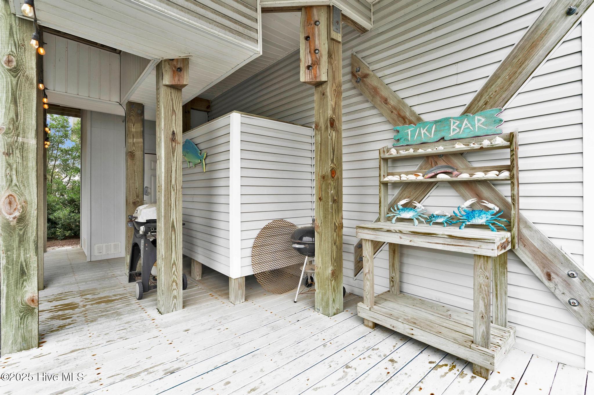 2304 W Pelican Drive