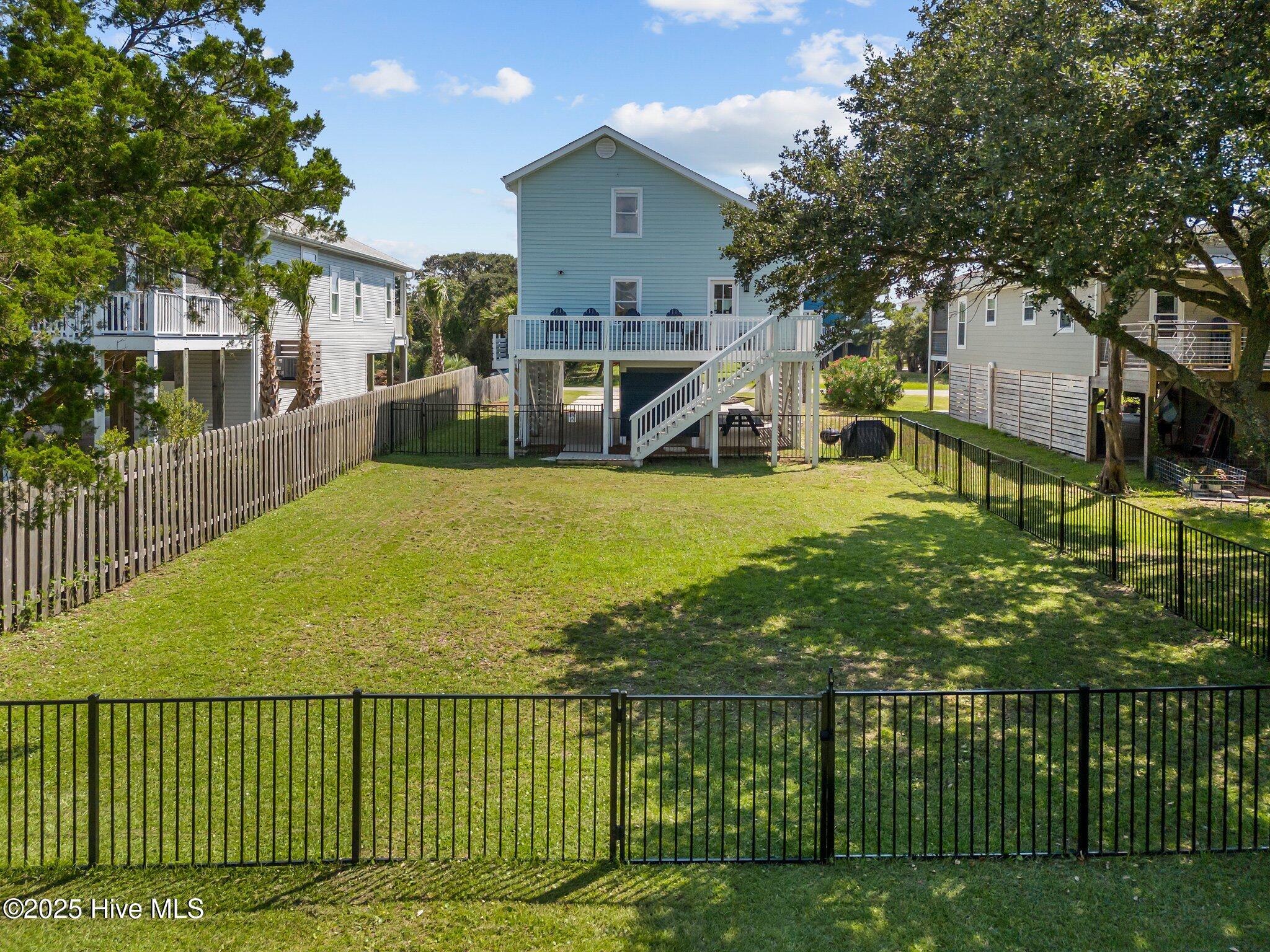 920 E Pelican Drive
