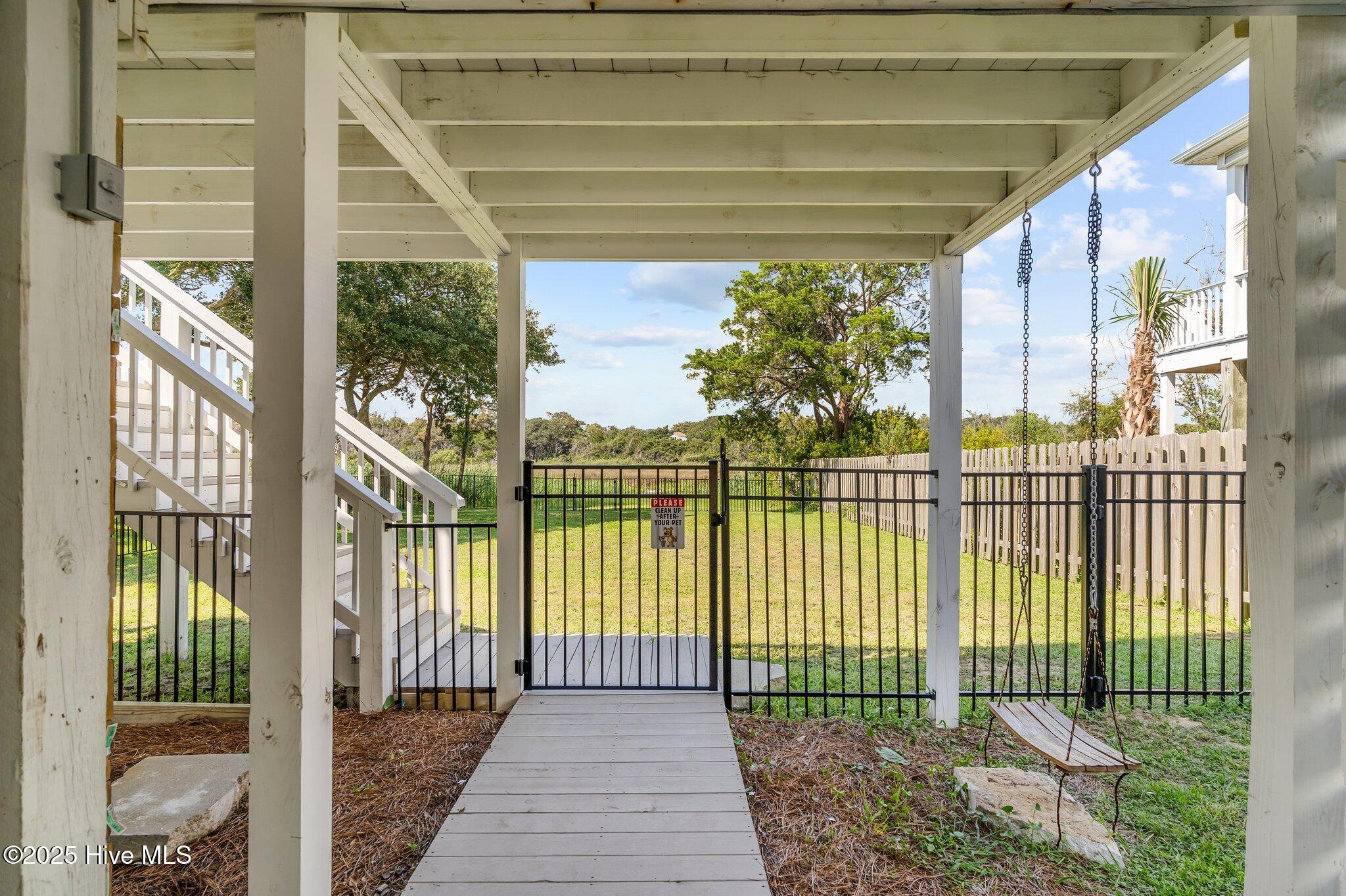 920 E Pelican Drive