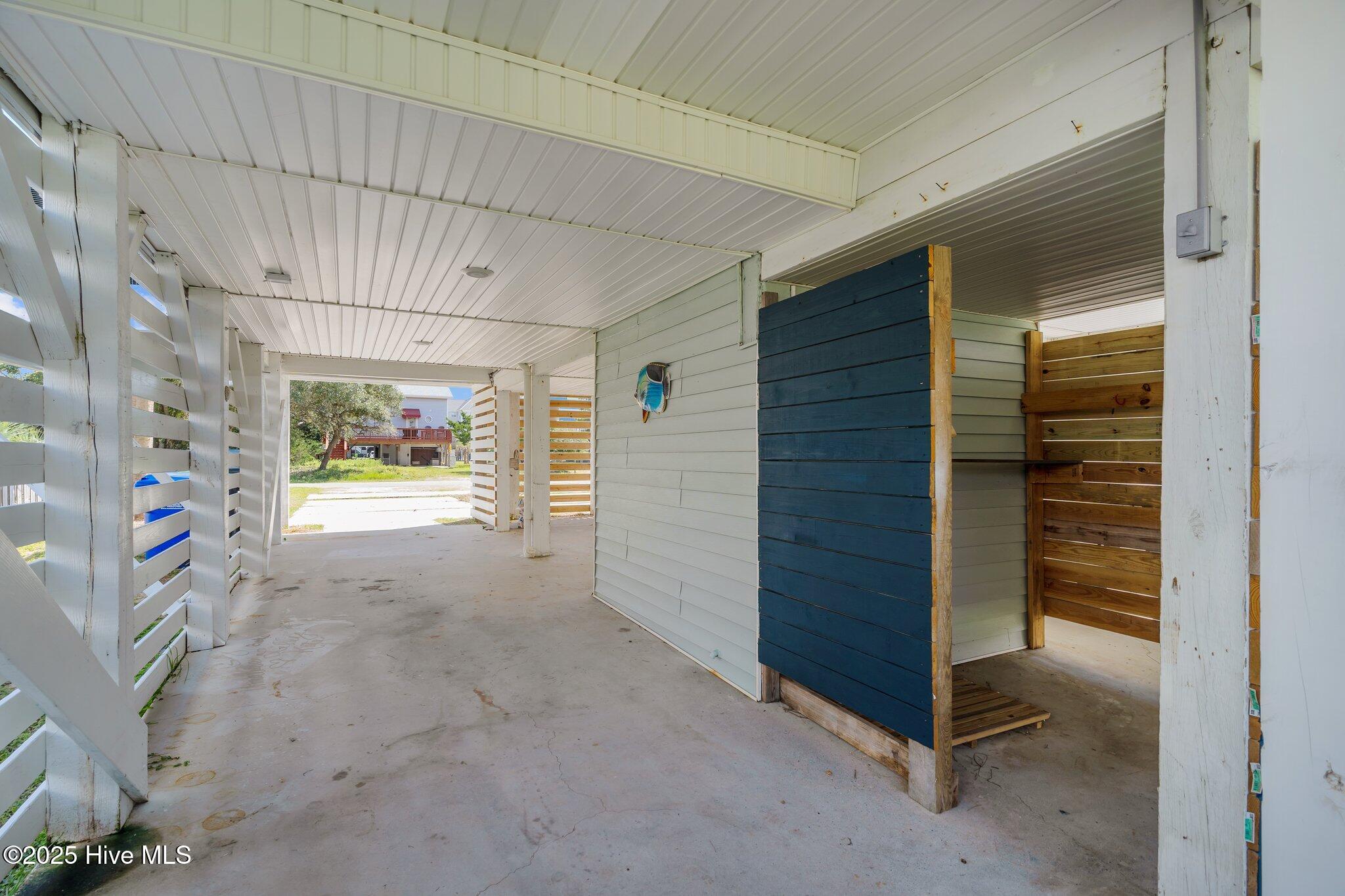 920 E Pelican Drive