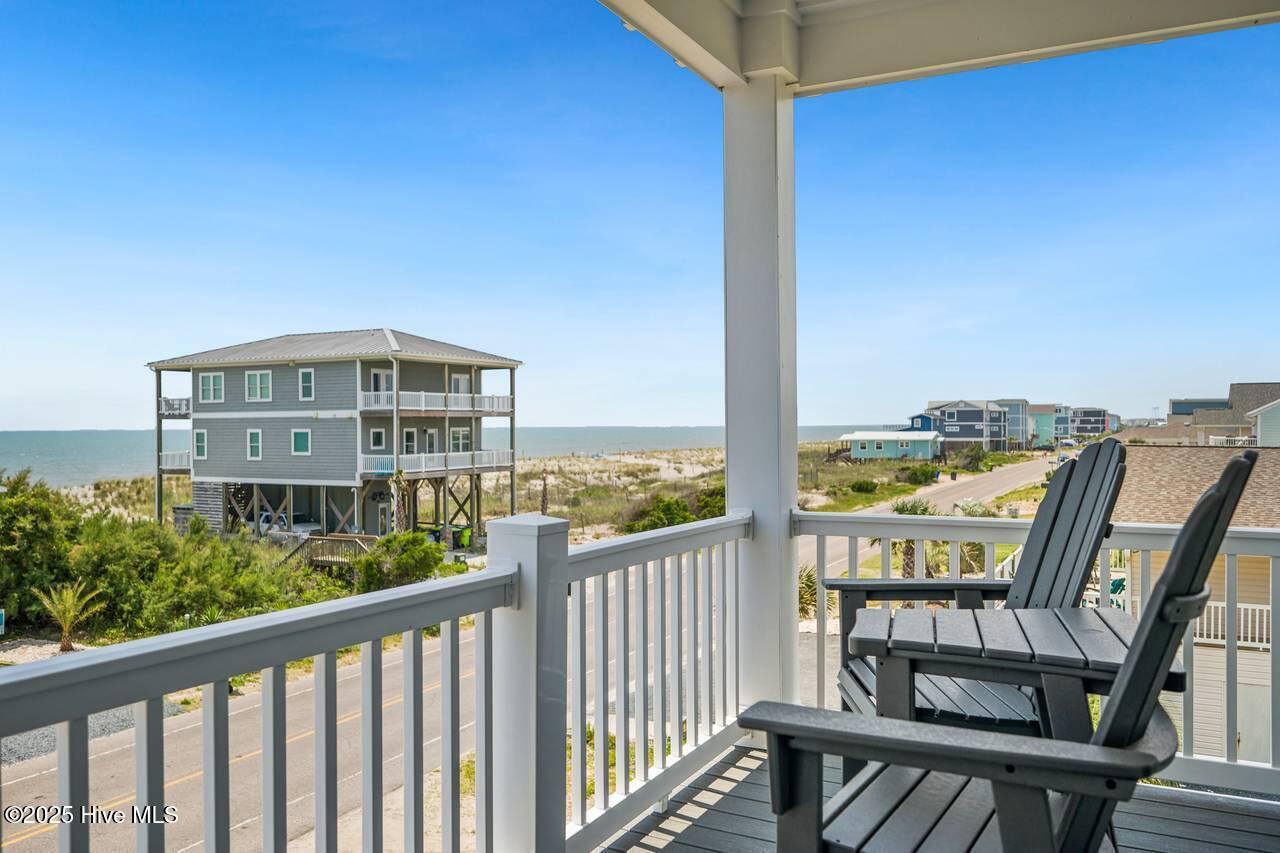 2918 E Beach Drive