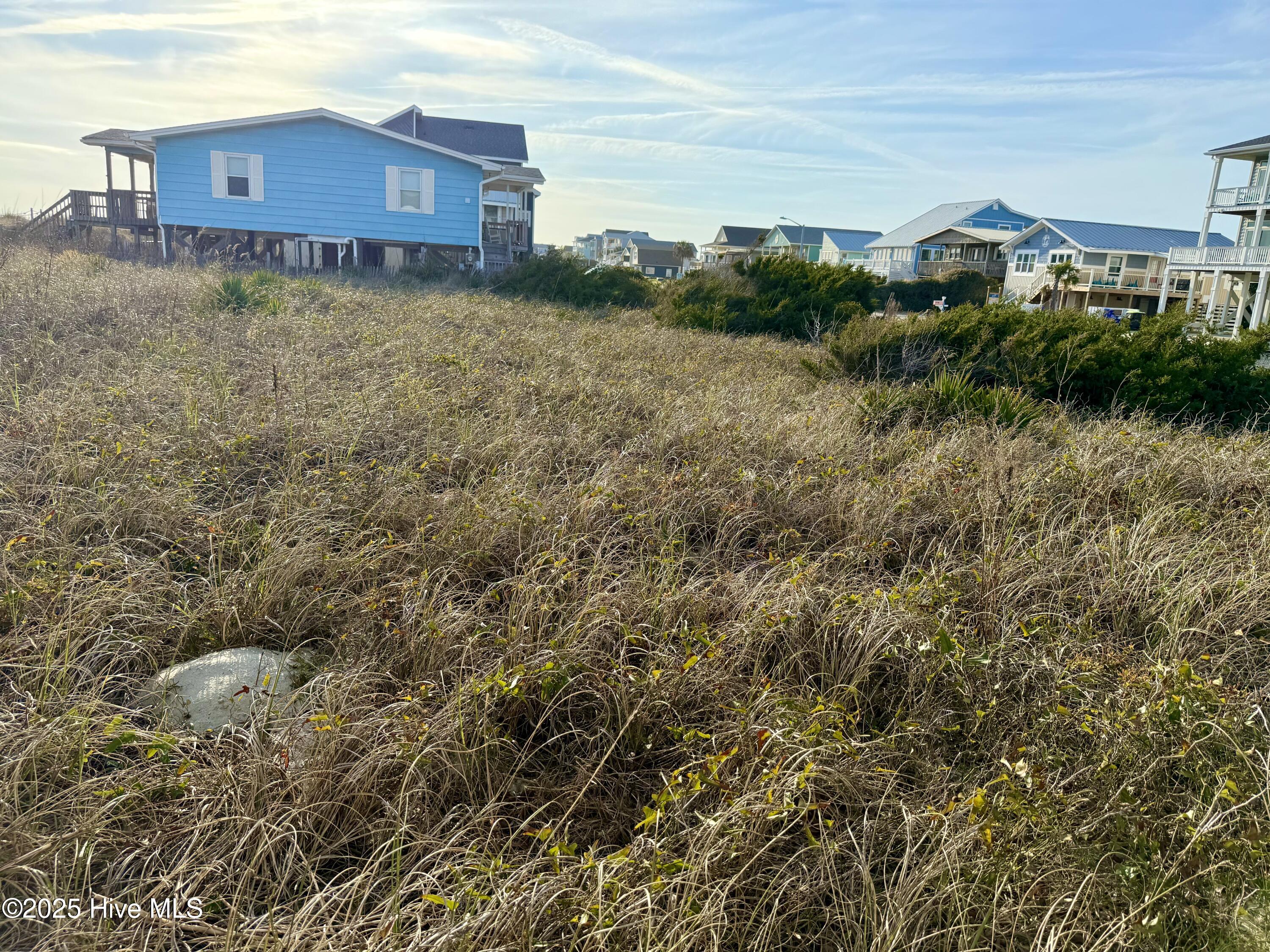 1007, 1009 W. Beach Drive